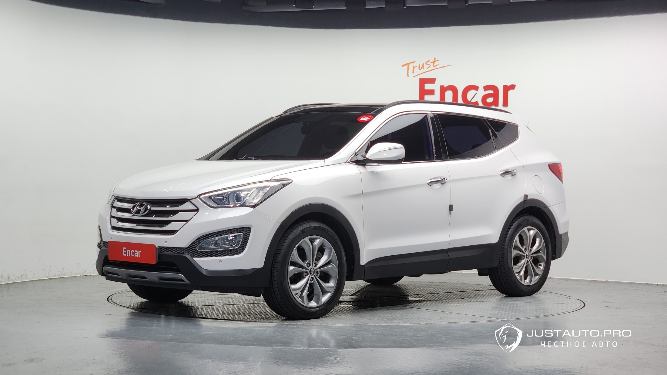 Автомобиль Hyundai Santafe