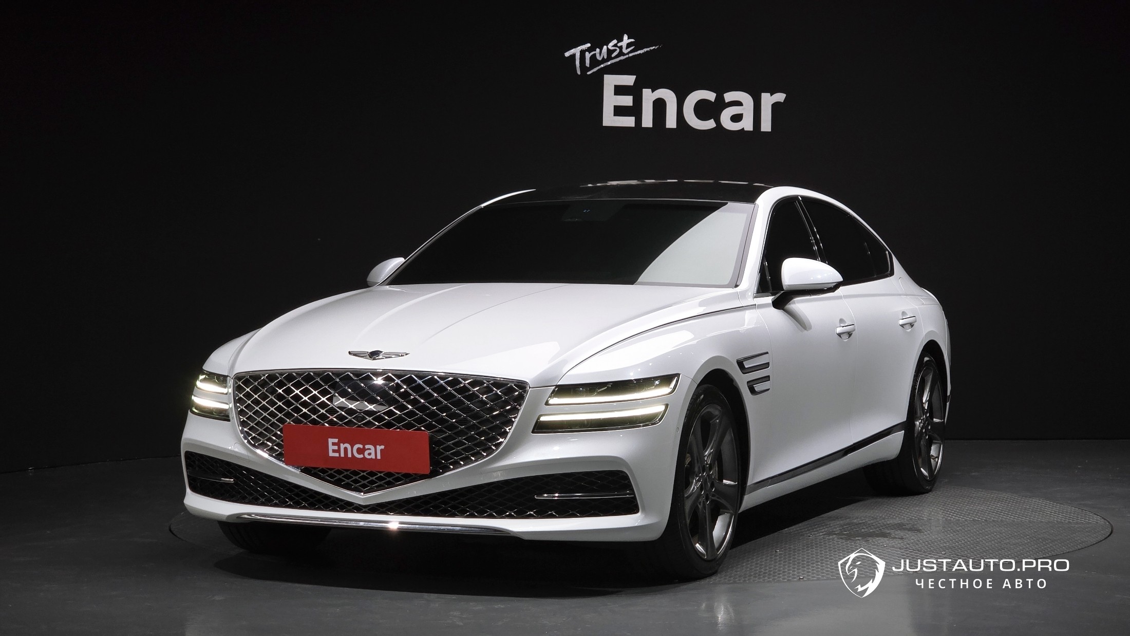 Автомобиль Genesis G80