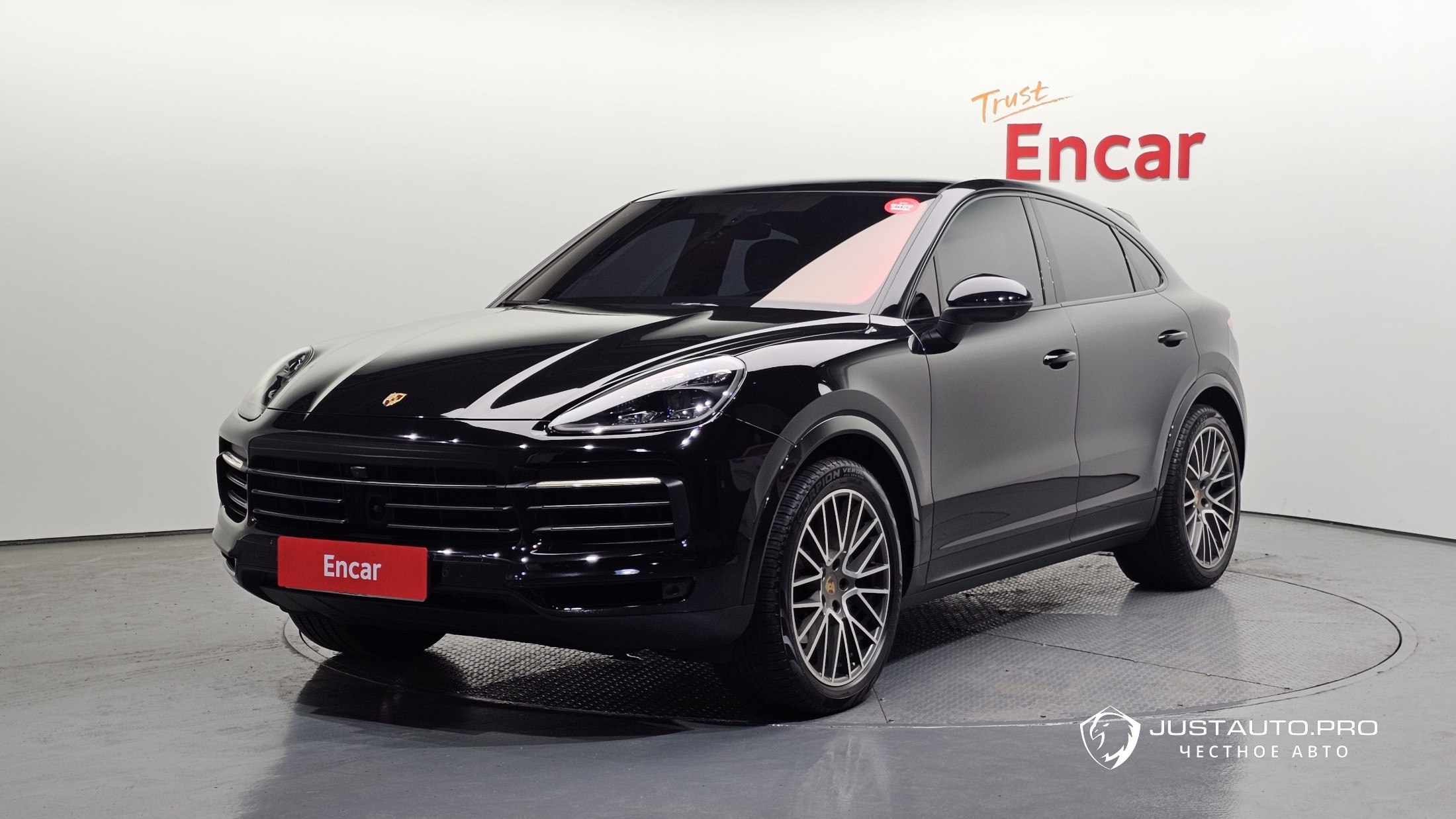 Автомобиль Porsche Cayenne