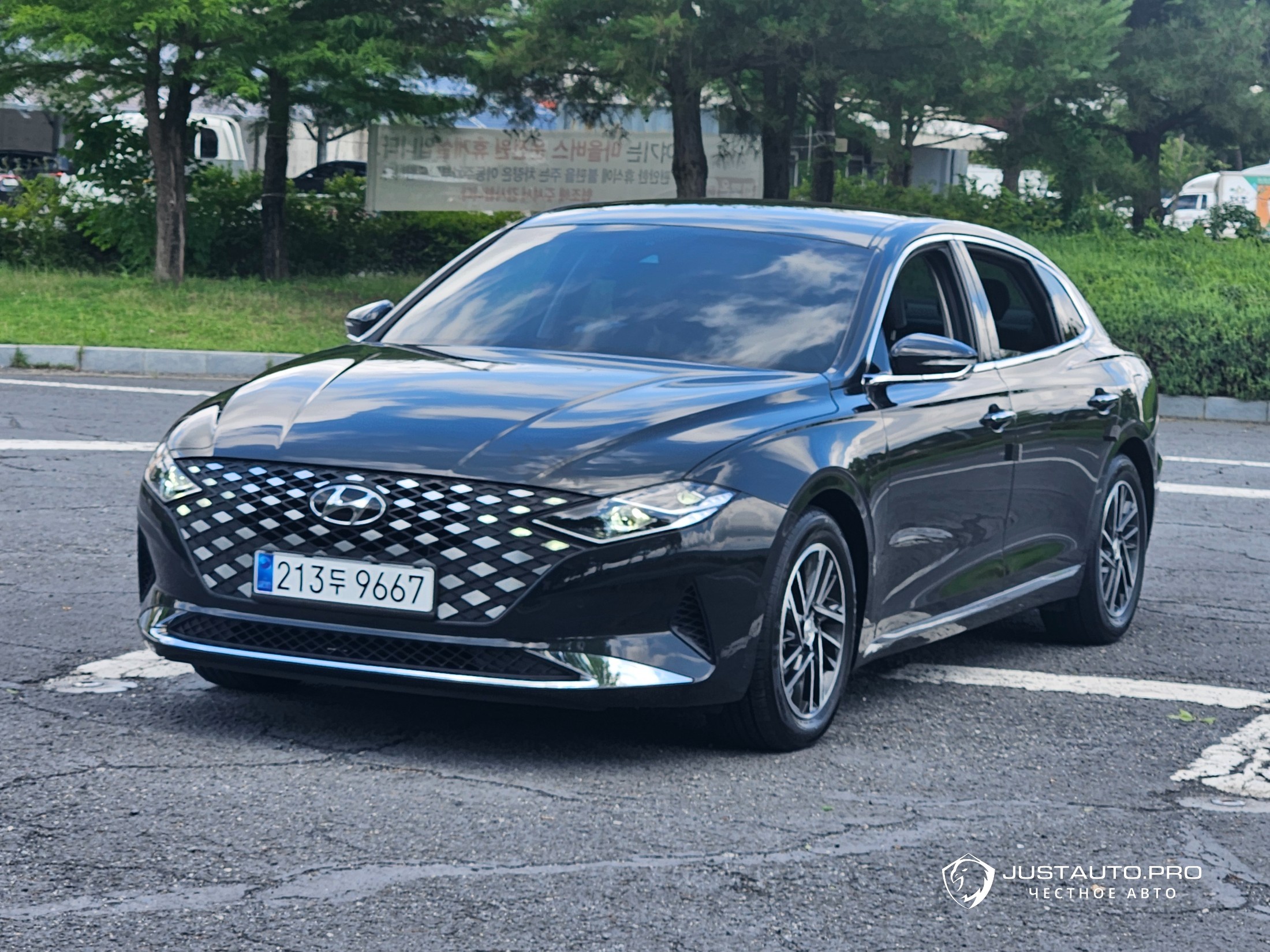 Автомобиль Hyundai Grandeur