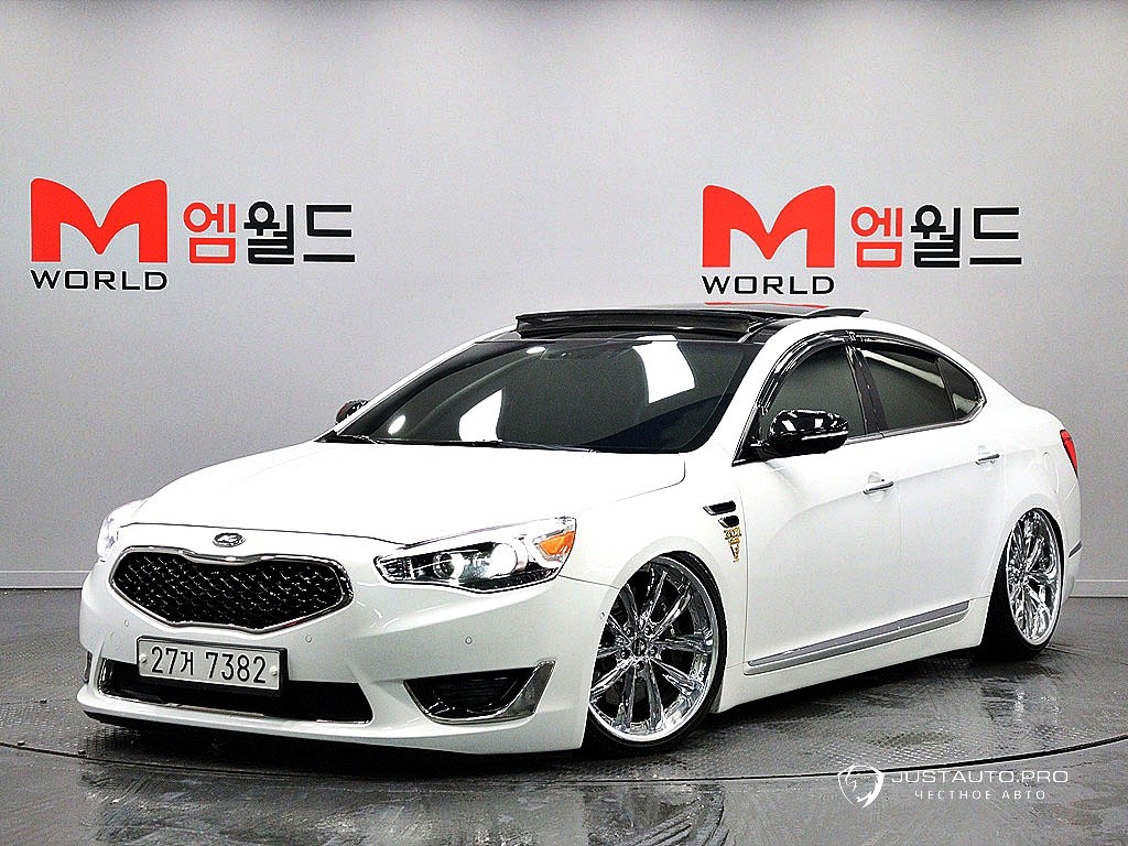 Автомобиль Kia K7