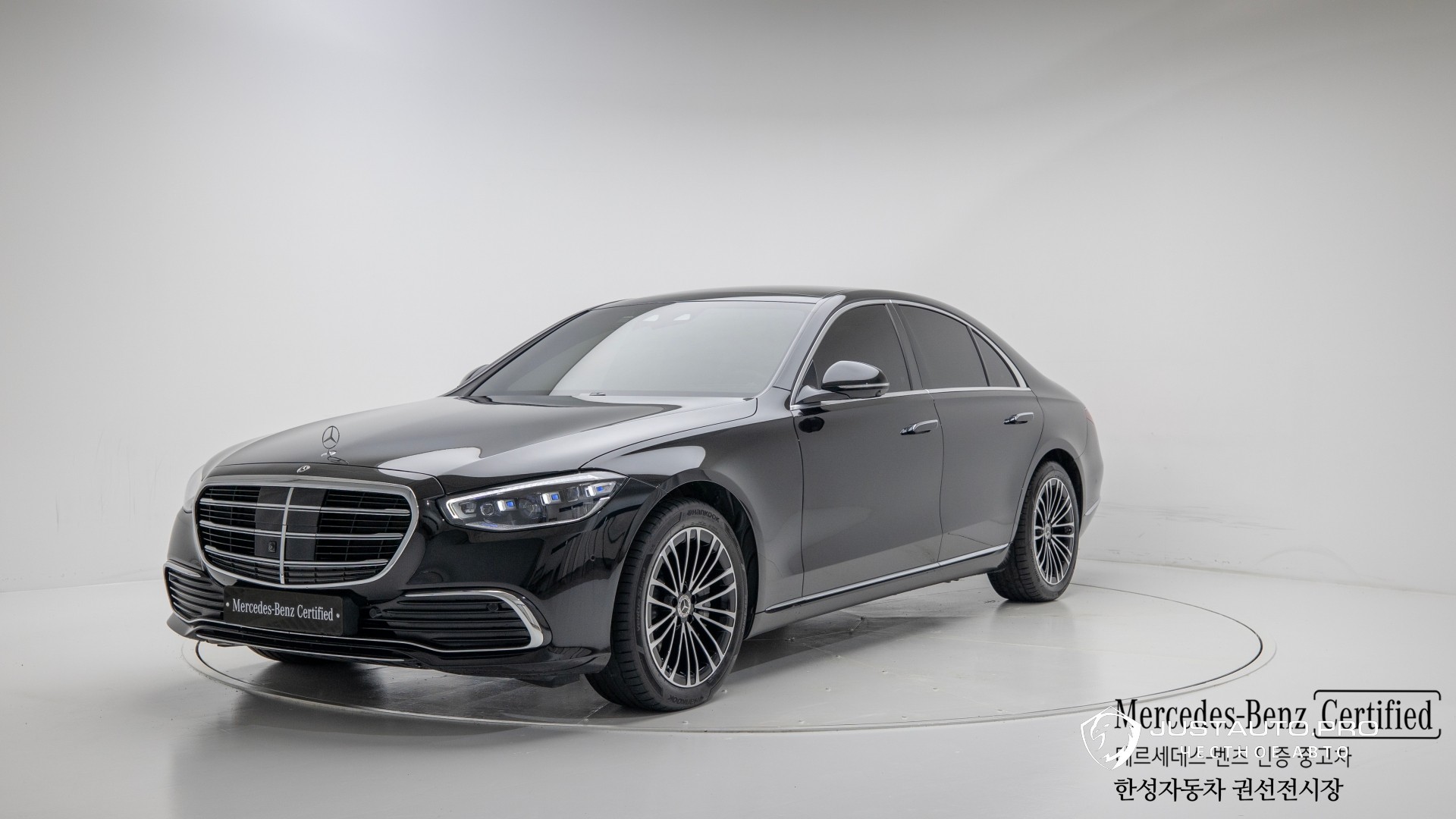 Автомобиль Mercedes-Benz S-Class