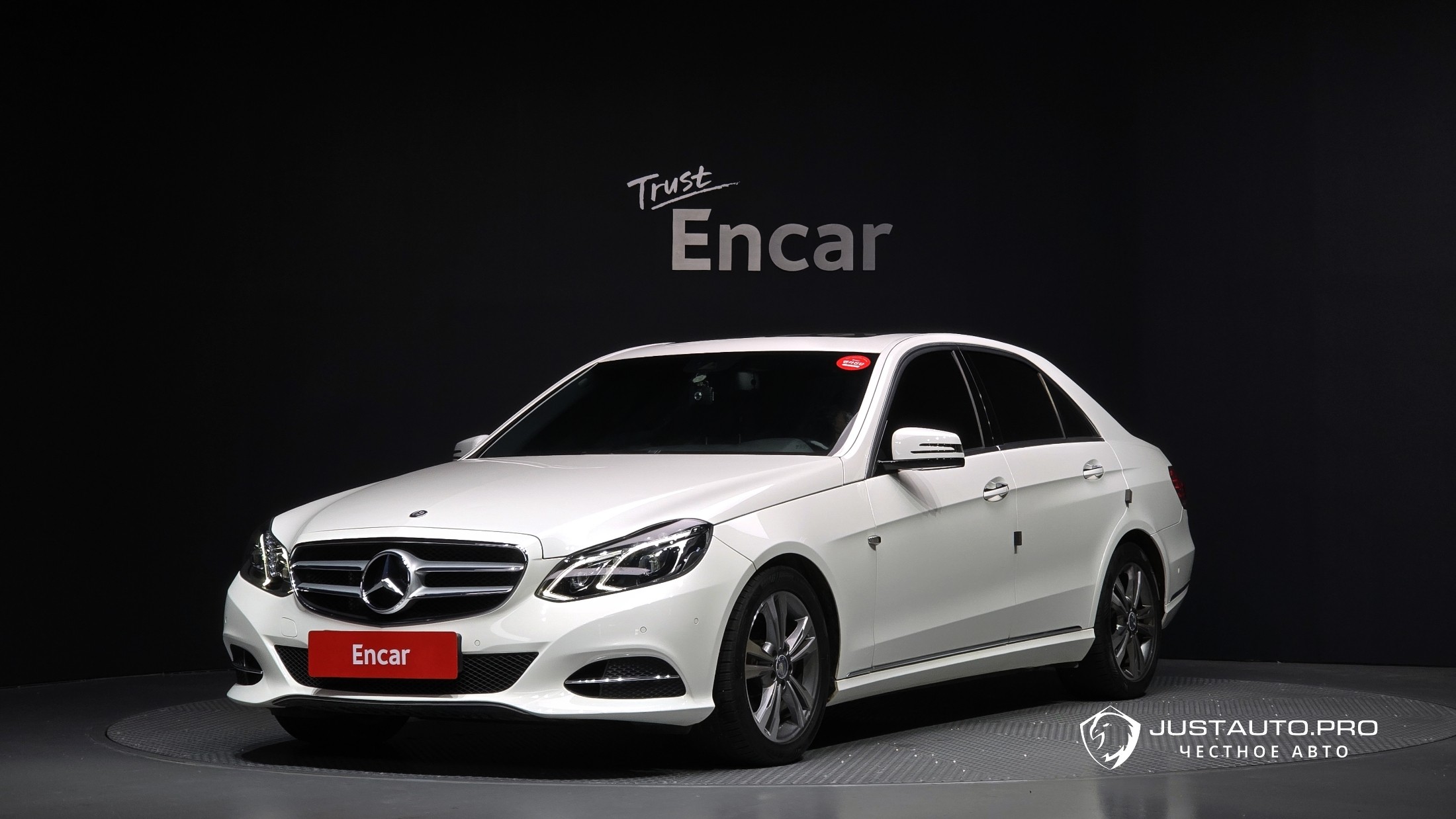 Автомобиль Mercedes-Benz E-Class