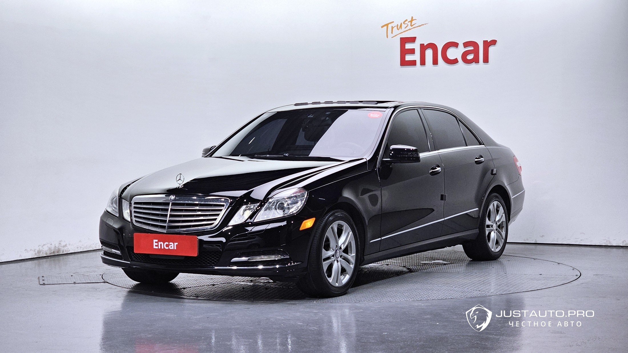 Автомобиль Mercedes-Benz E-Class