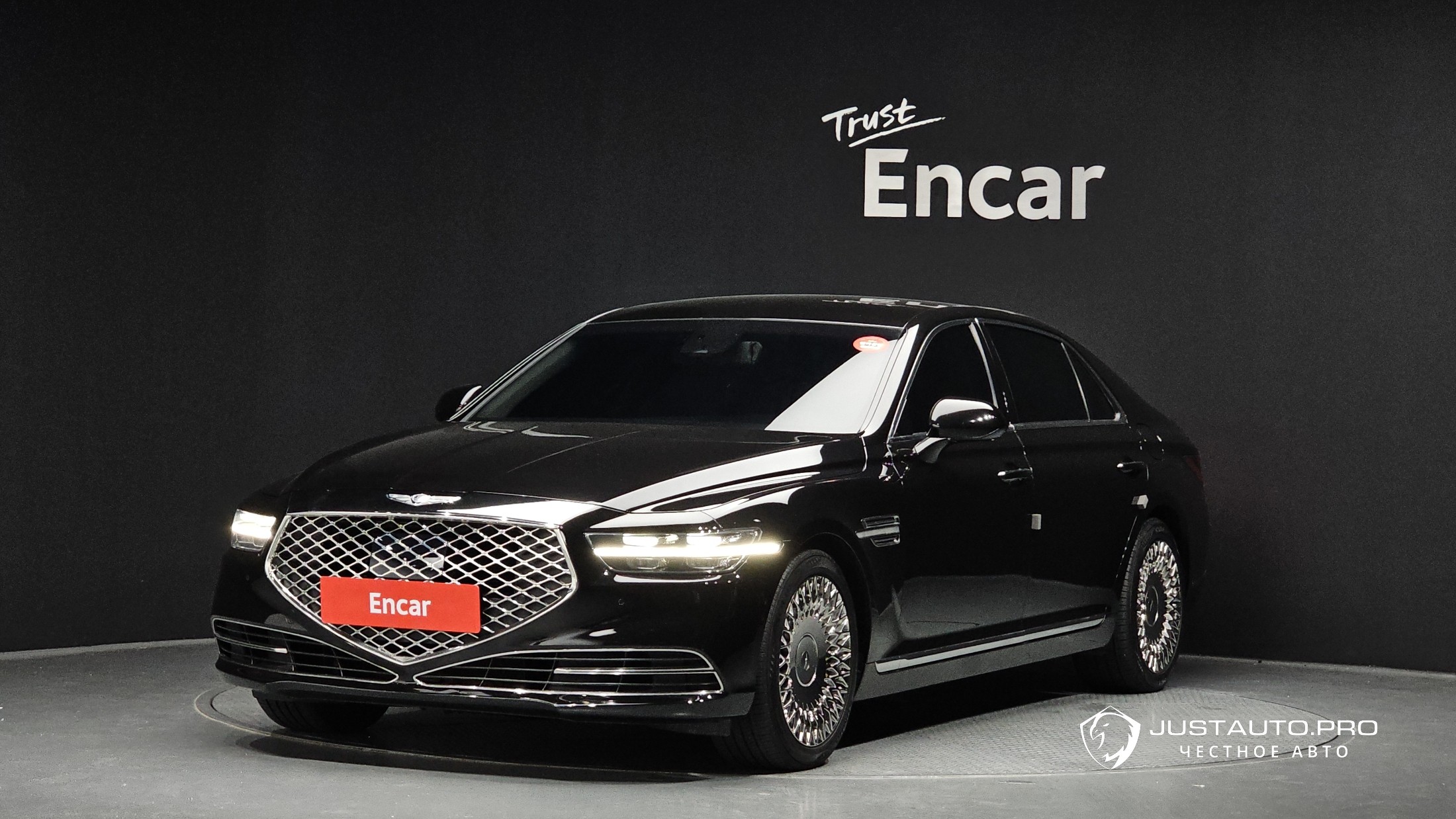 Автомобиль Genesis G90