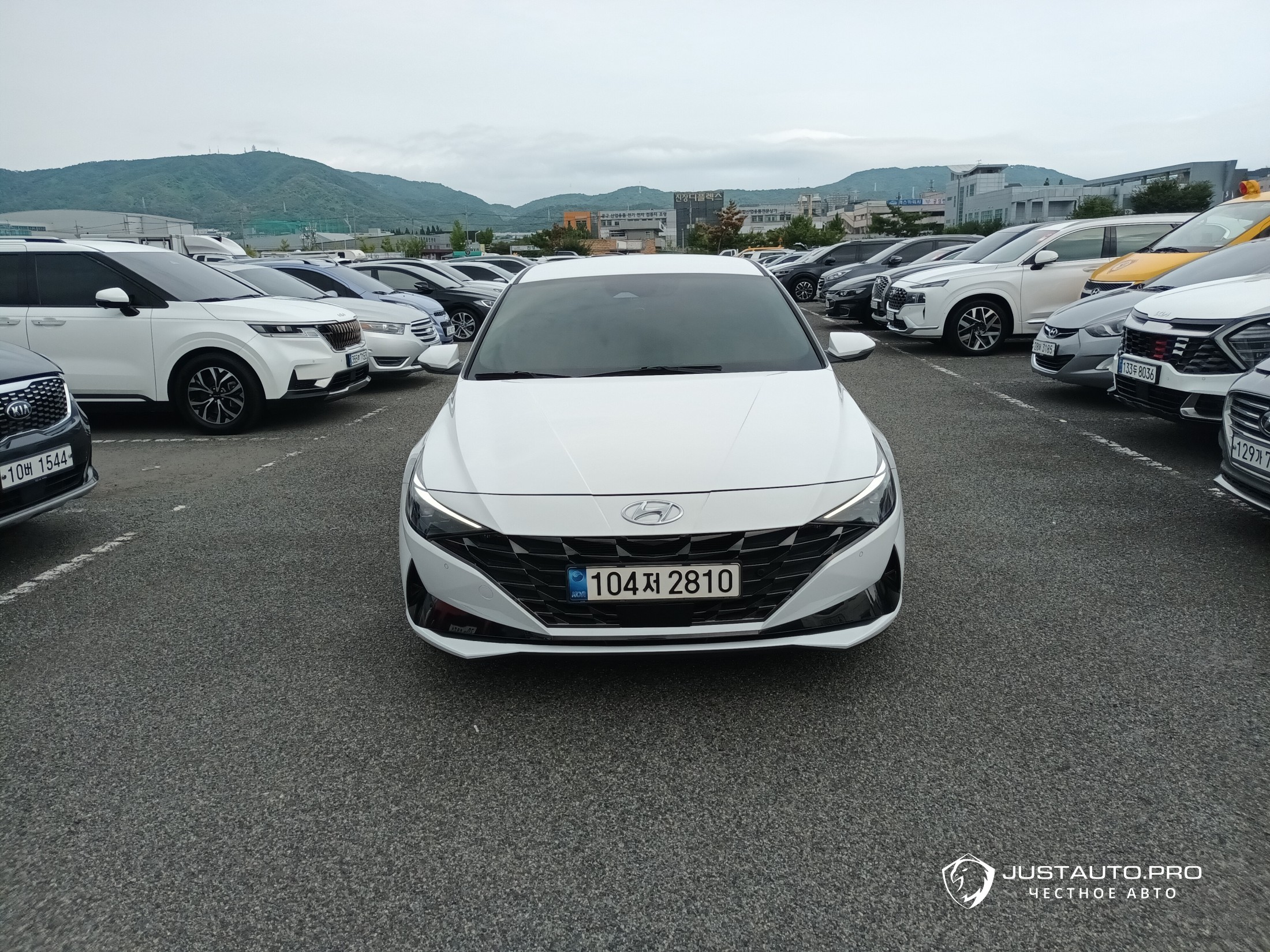 Автомобиль Hyundai AVANTE