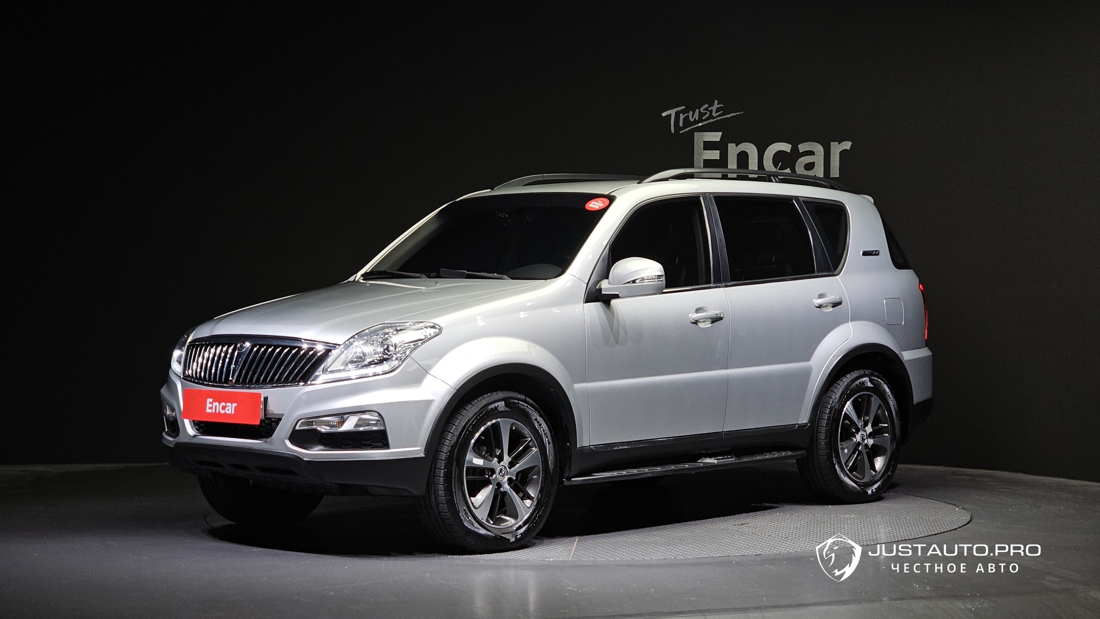 Автомобиль KG_Mobility_Ssangyong Rexton