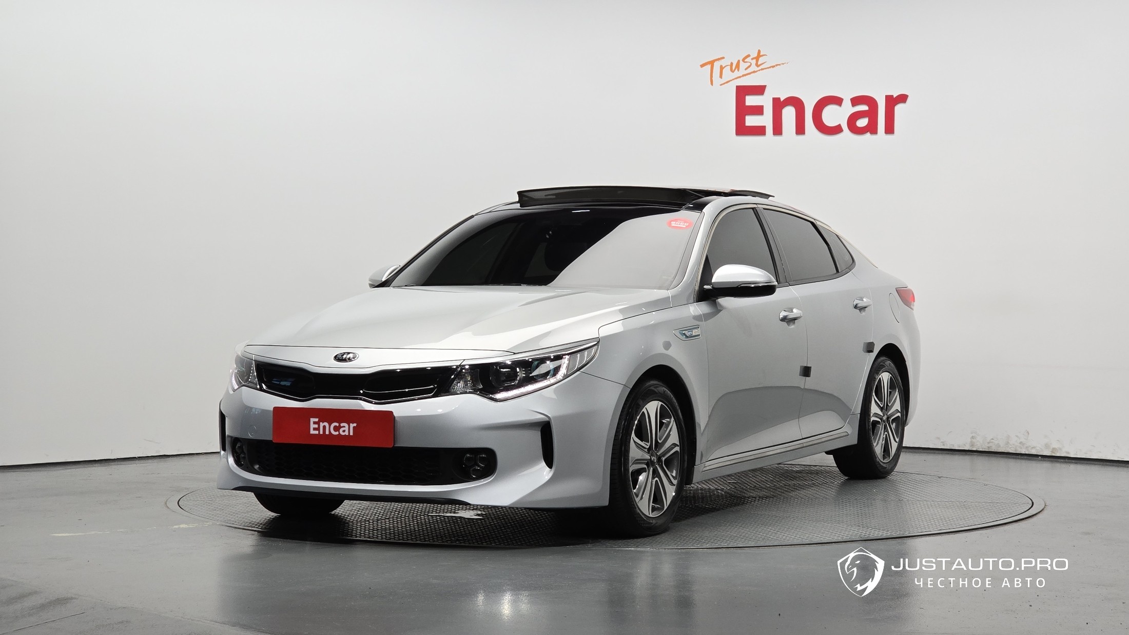 Автомобиль Kia K5