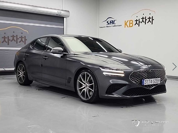 Автомобиль Genesis G70