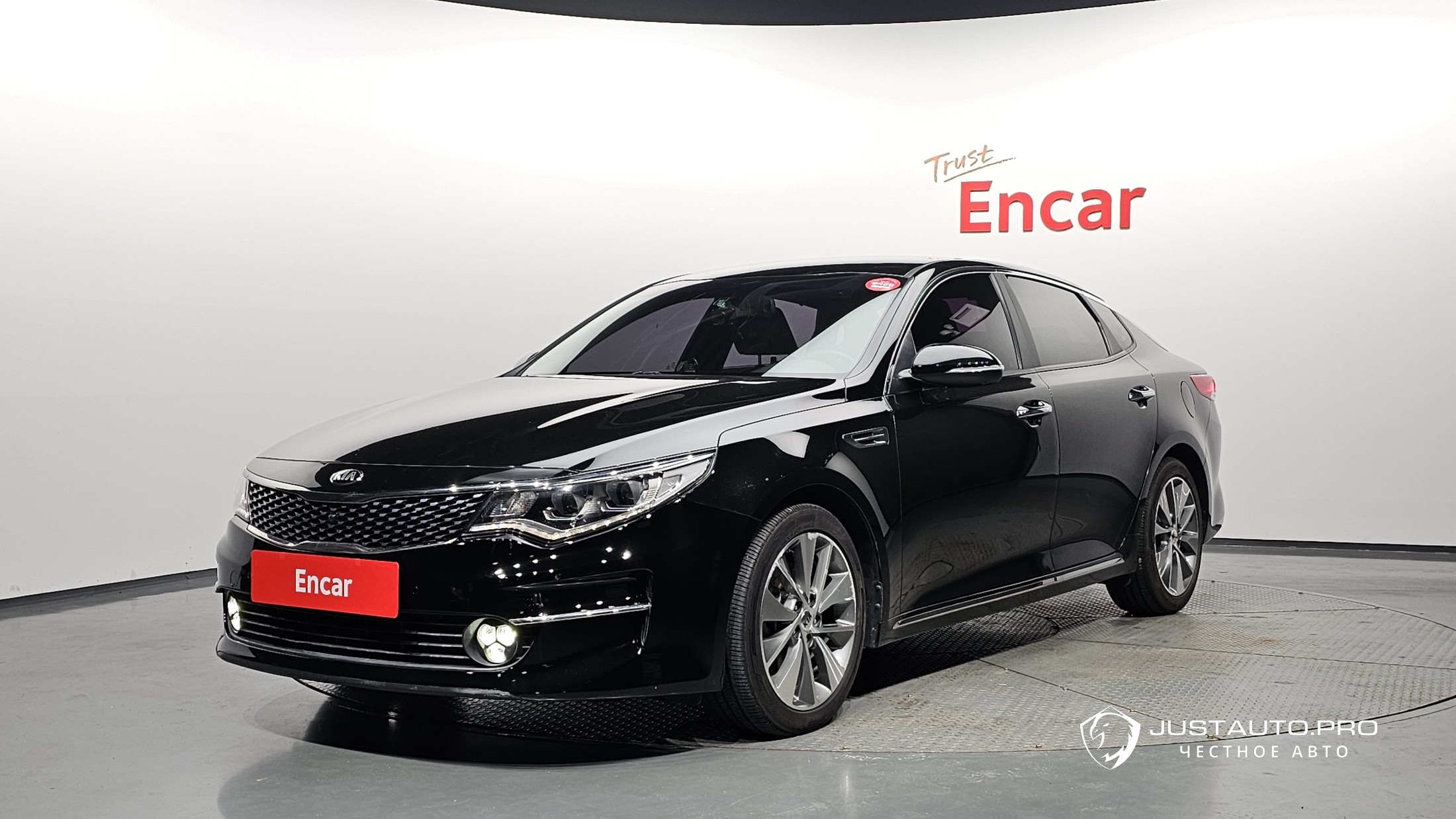 Автомобиль Kia K5