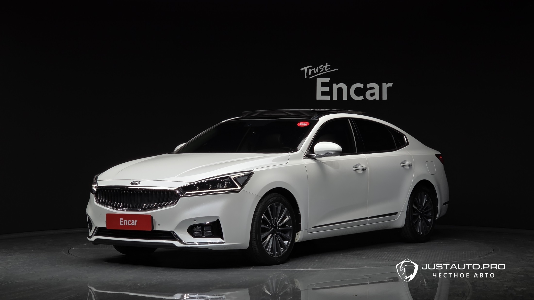 Автомобиль Kia K7