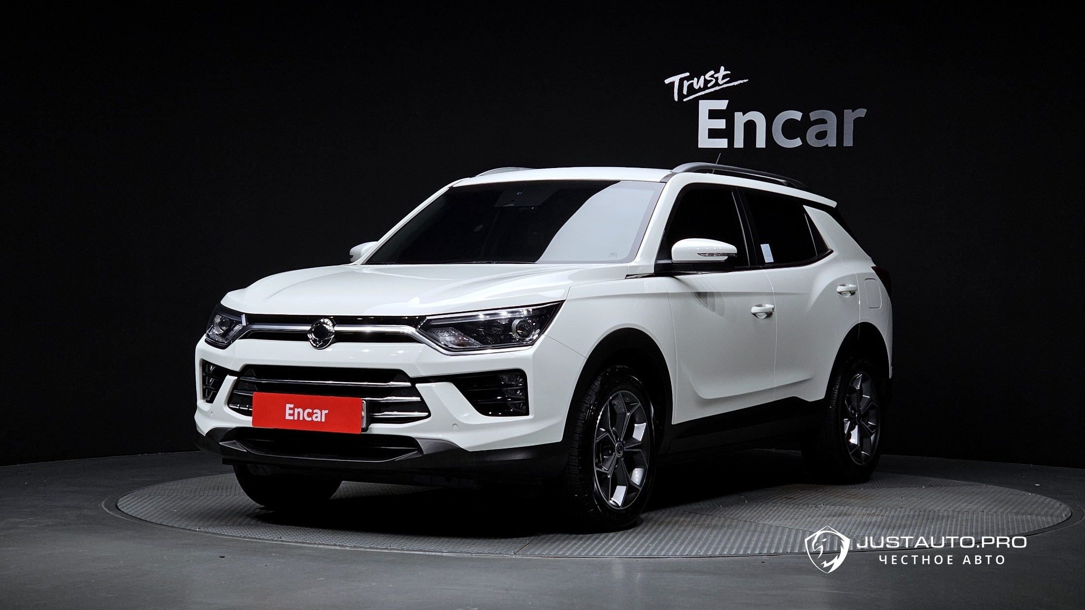 Автомобиль KG_Mobility_Ssangyong KORANDO