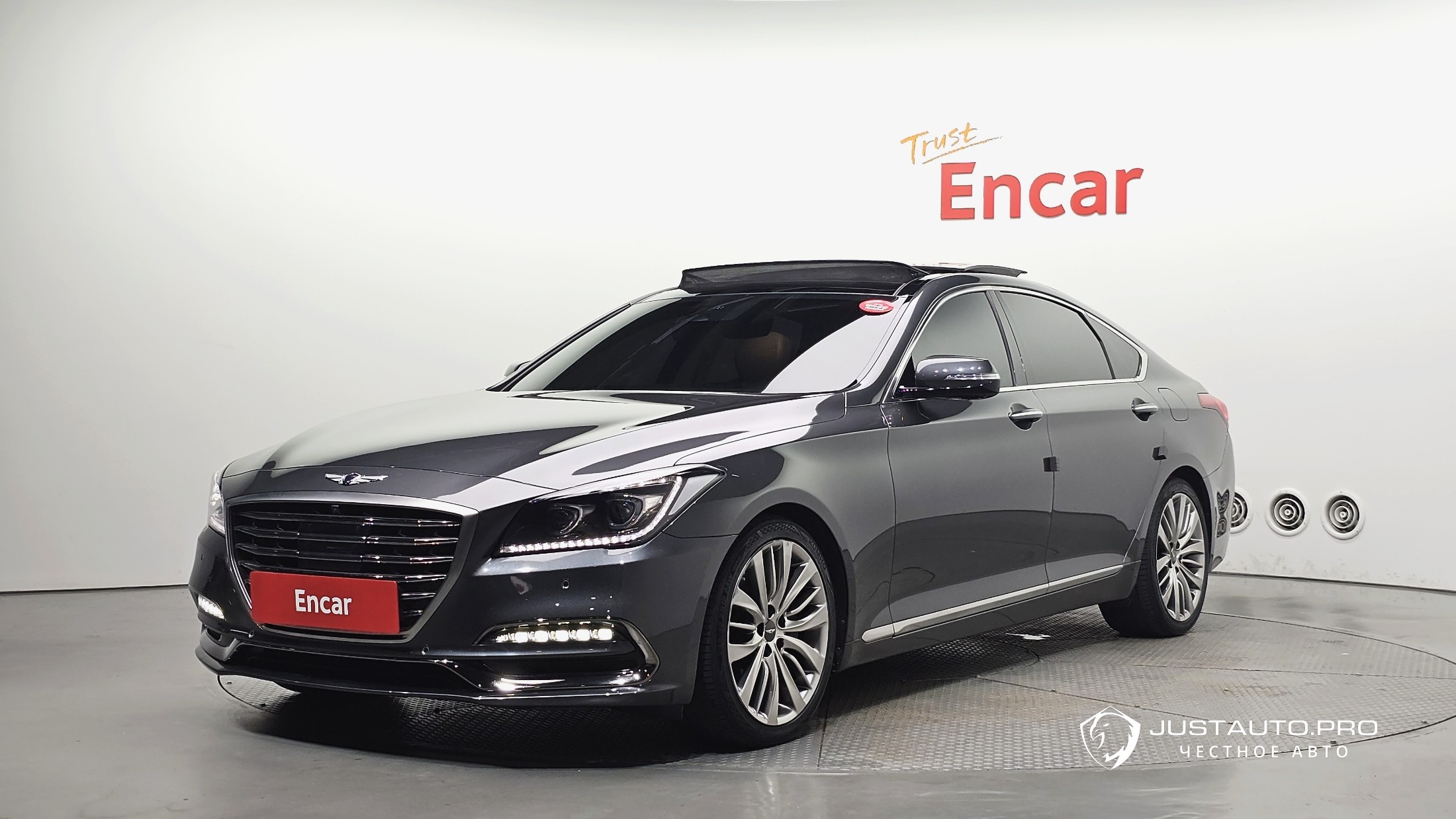 Автомобиль Genesis G80