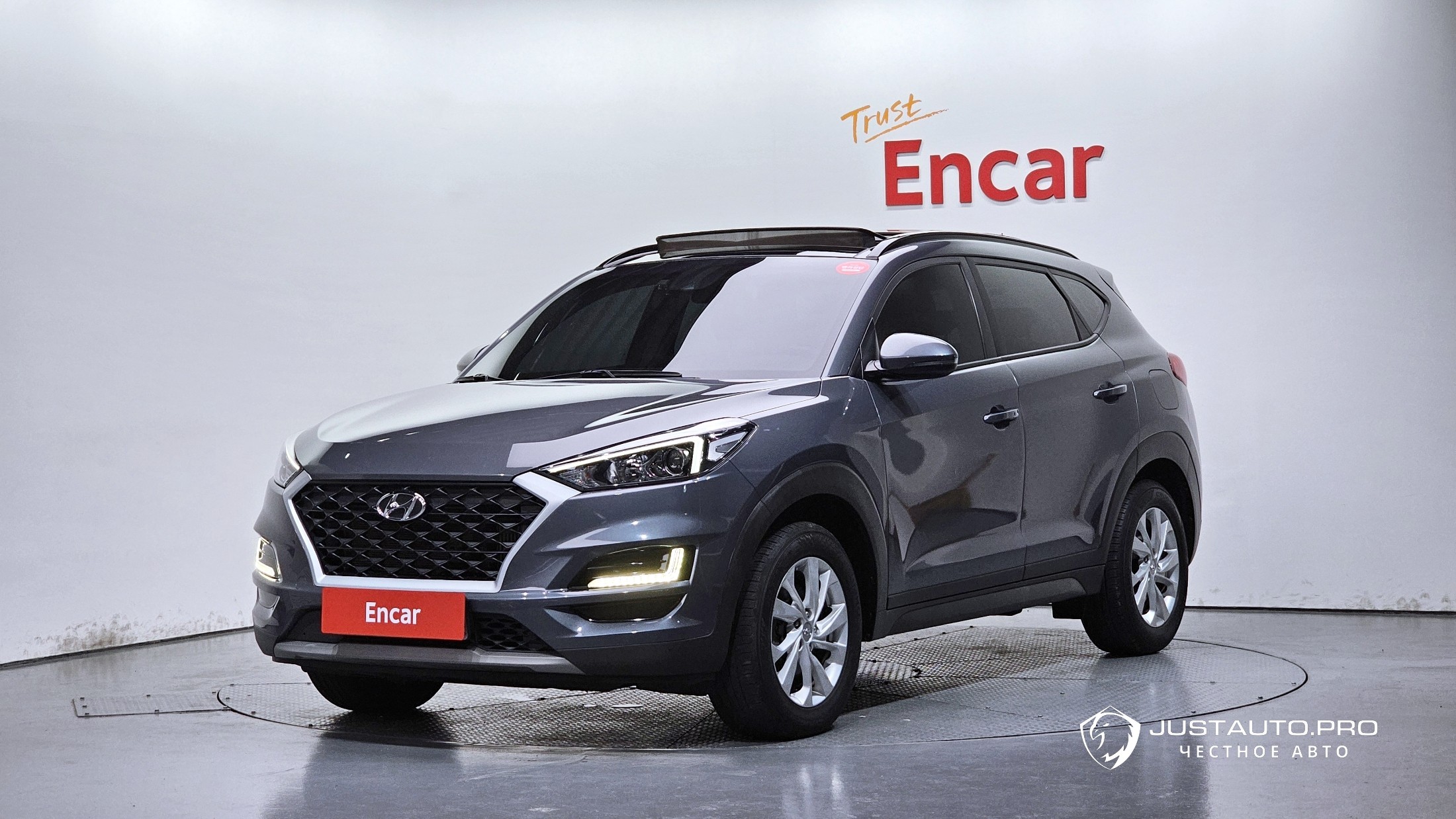 Автомобиль Hyundai Tucson