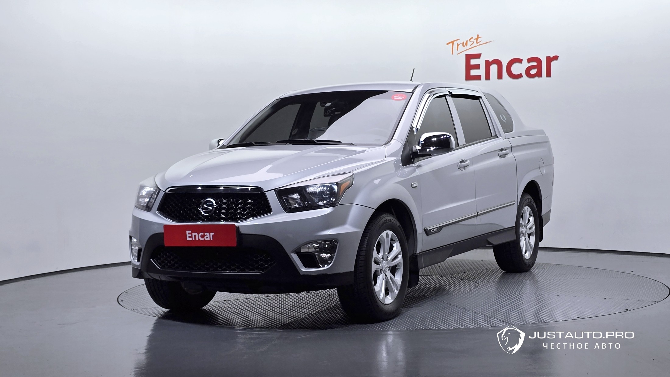 Автомобиль KG_Mobility_Ssangyong KORANDO