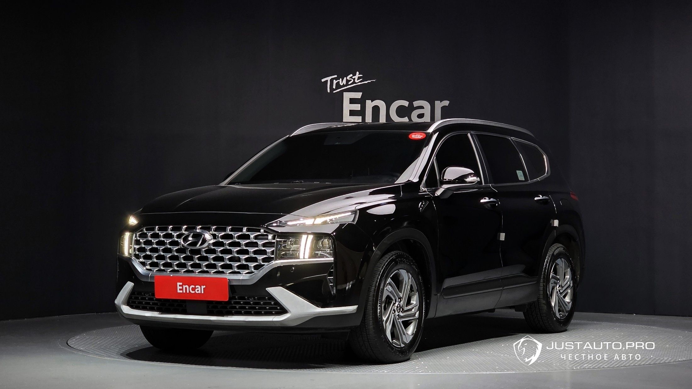 Автомобиль Hyundai Santafe