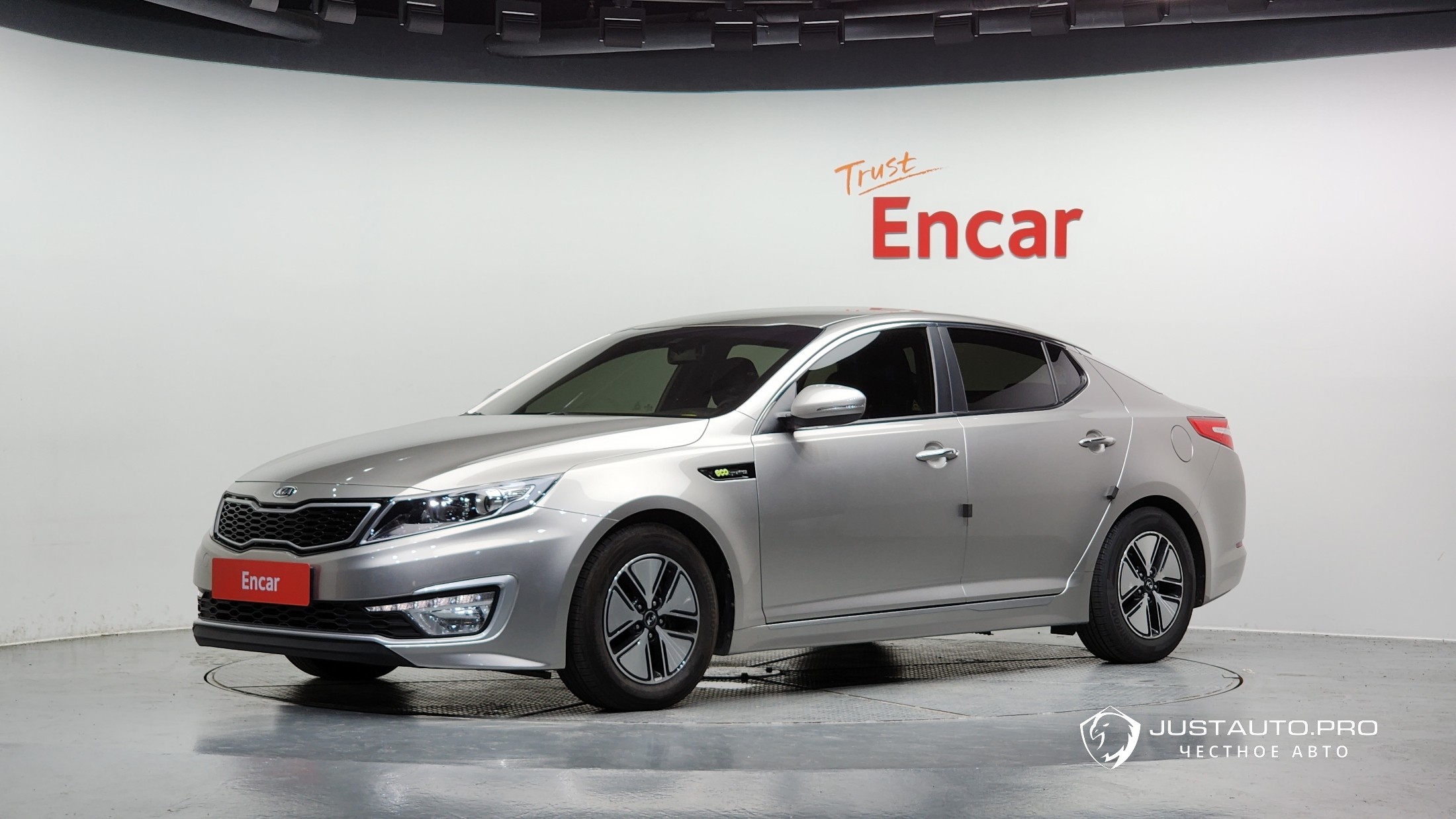 Автомобиль Kia K5