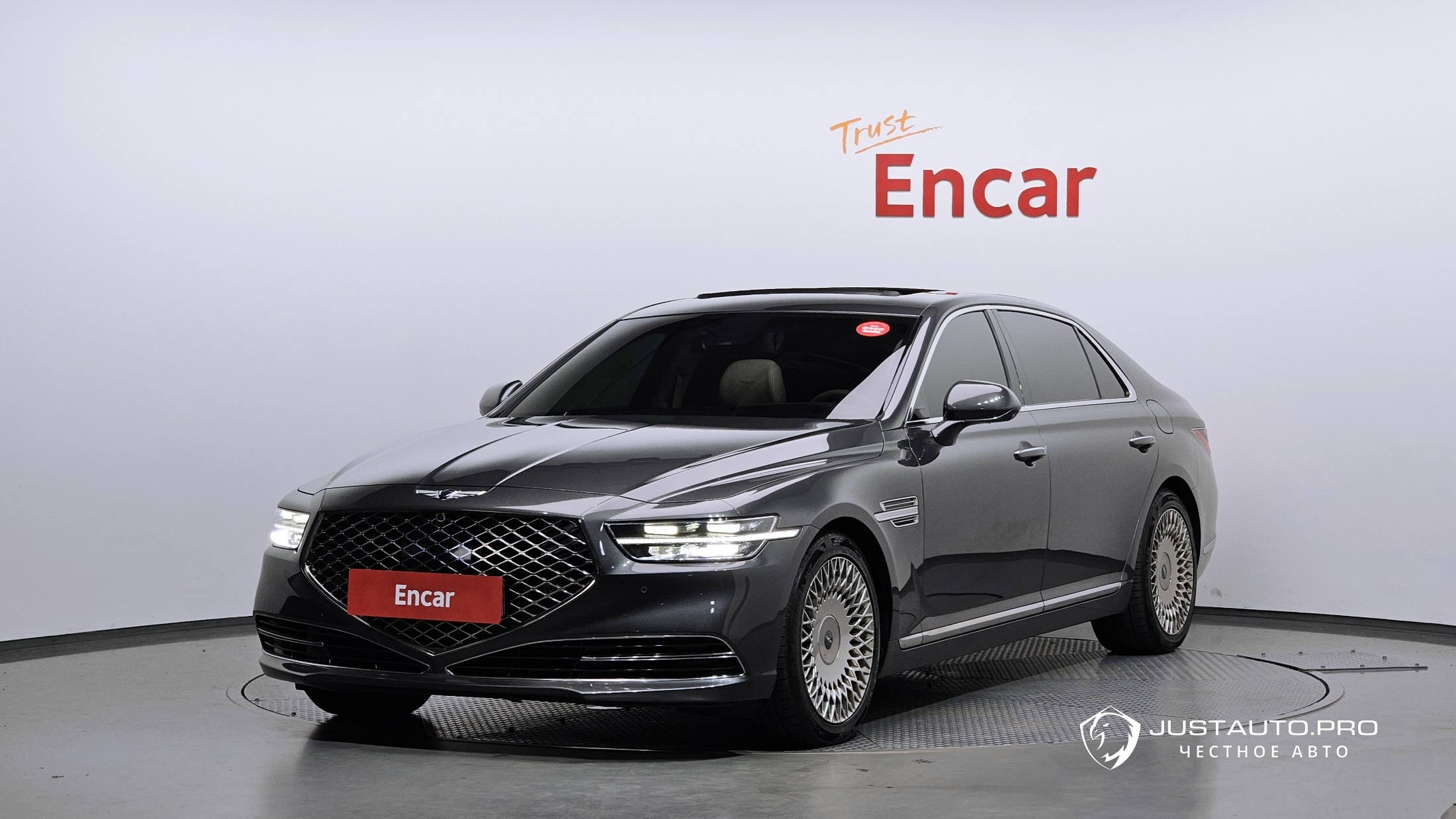 Автомобиль Genesis G90