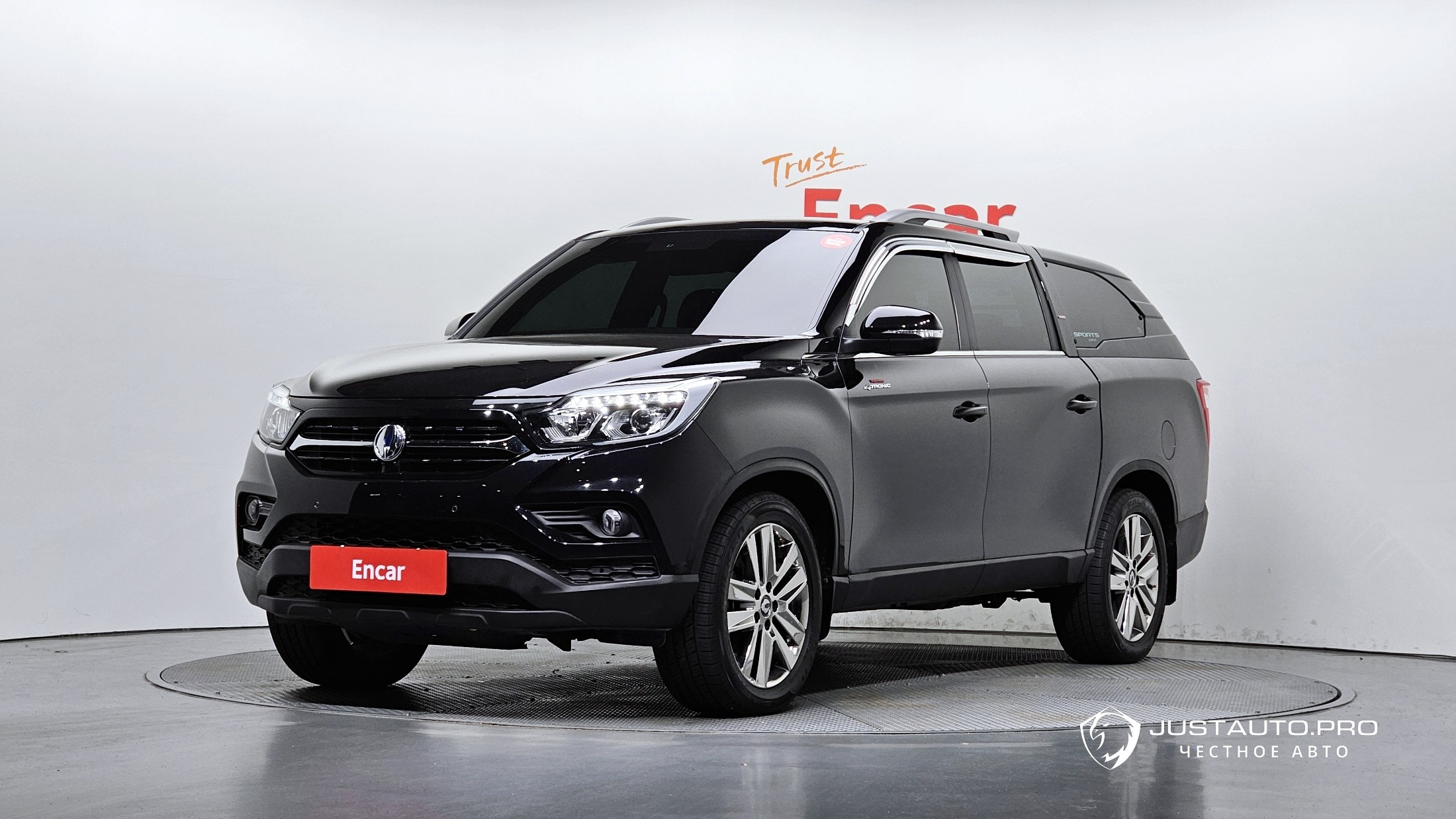 Автомобиль KG_Mobility_Ssangyong Rexton