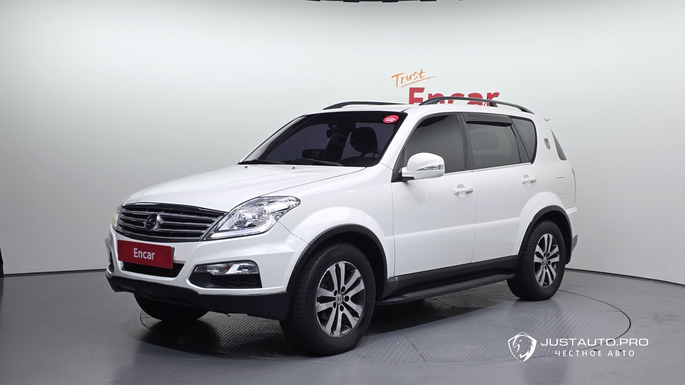 Автомобиль KG_Mobility_Ssangyong Rexton