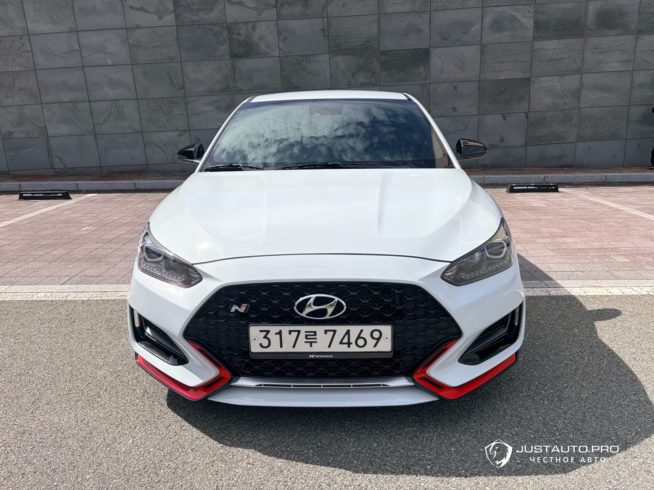 Автомобиль Hyundai Veloster