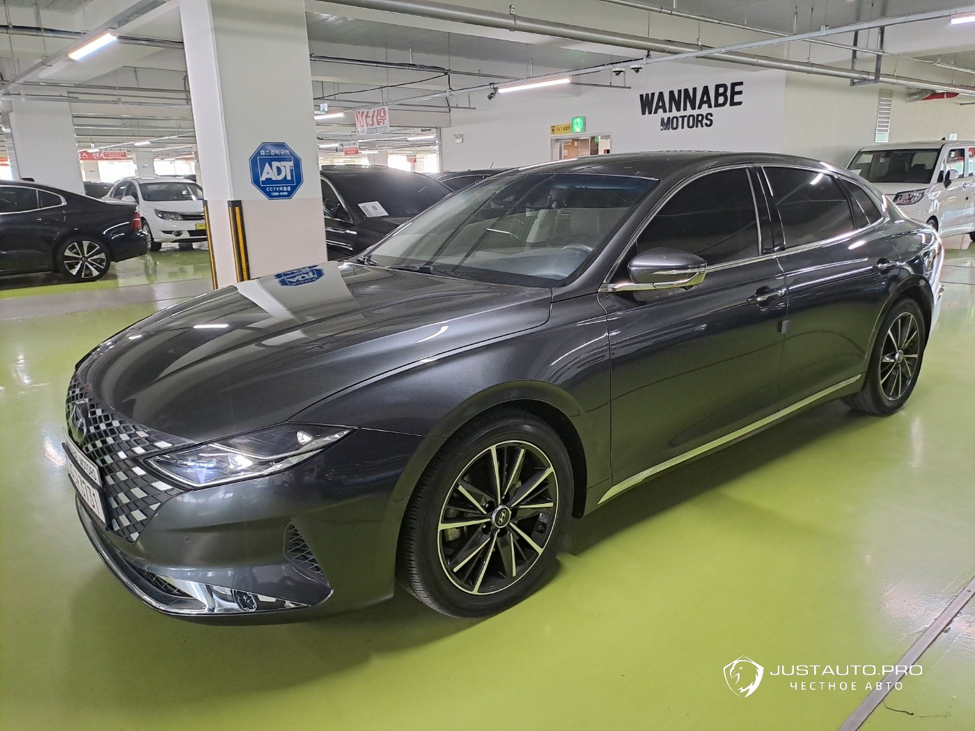 Автомобиль Hyundai Grandeur