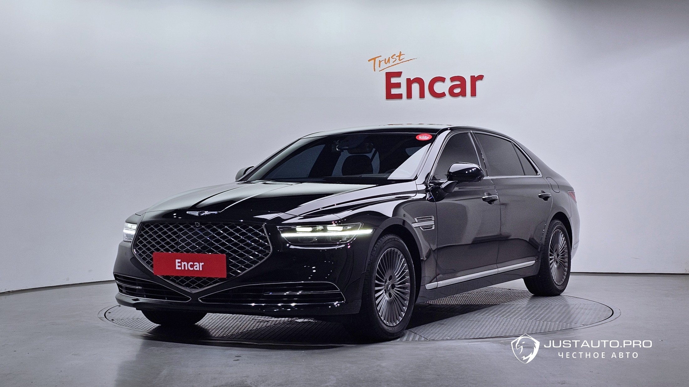 Автомобиль Genesis G90