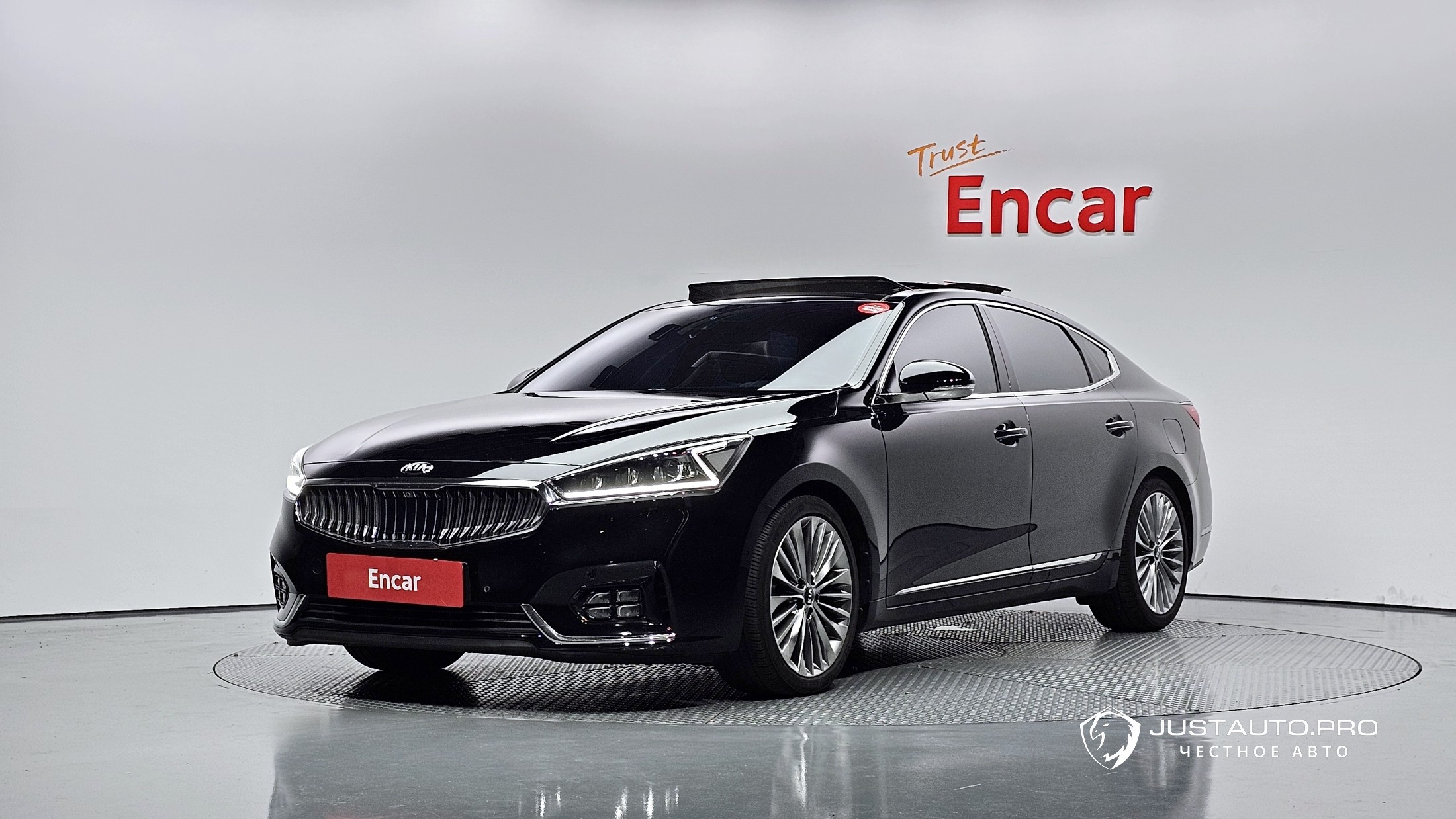 Автомобиль Kia K7