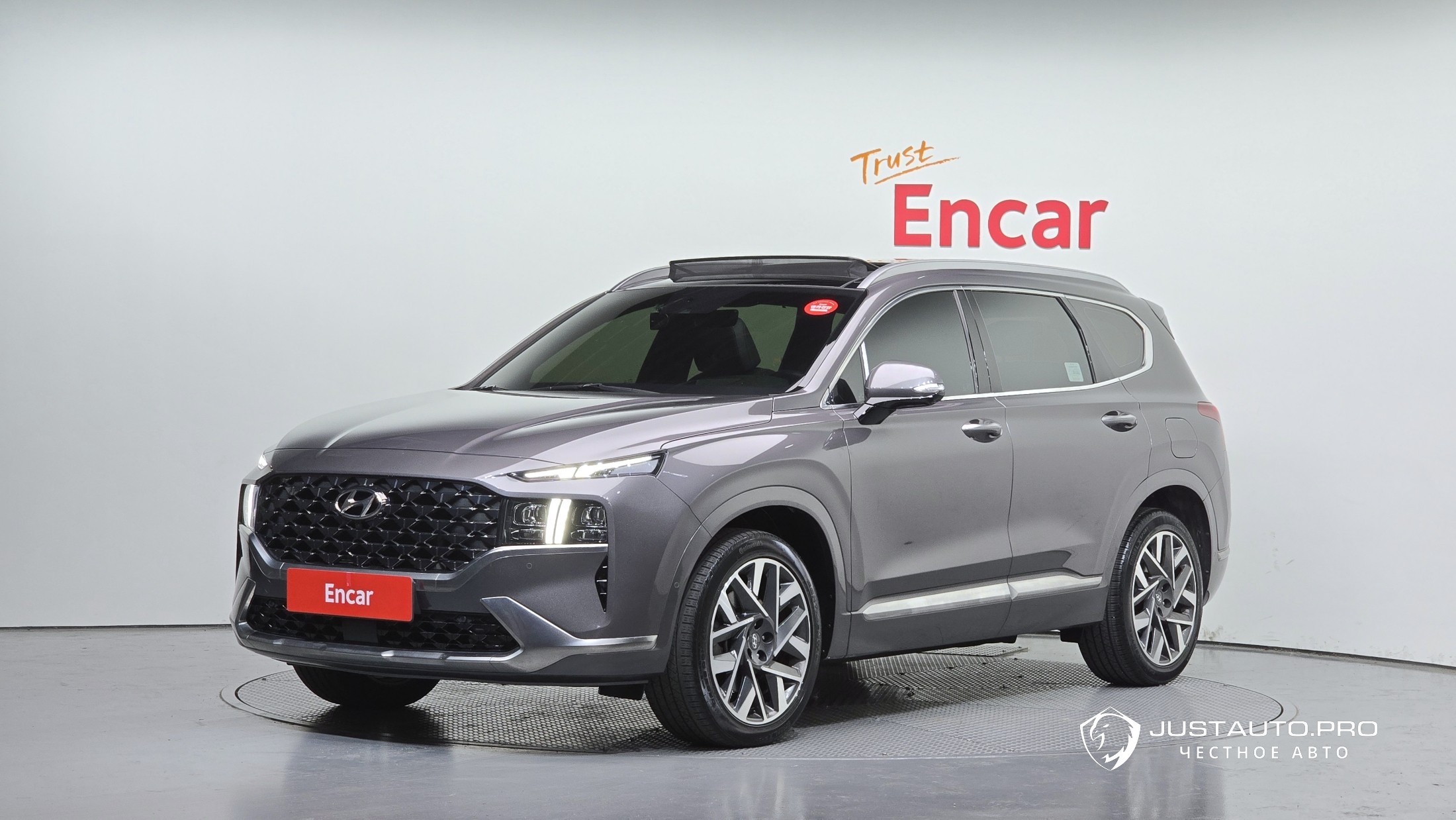 Автомобиль Hyundai Santafe