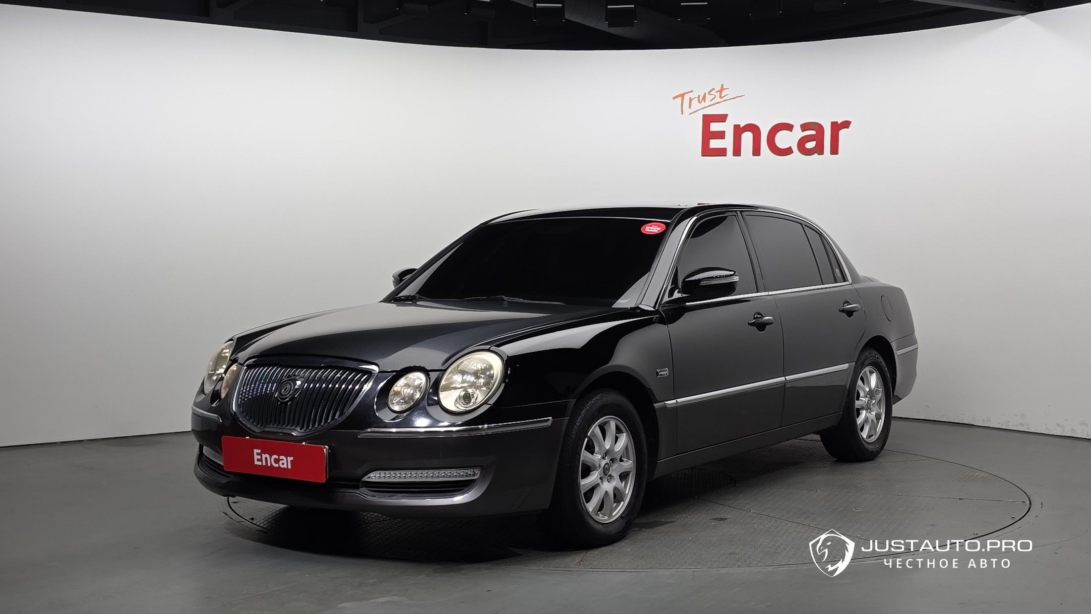 Автомобиль Kia OPIRUS