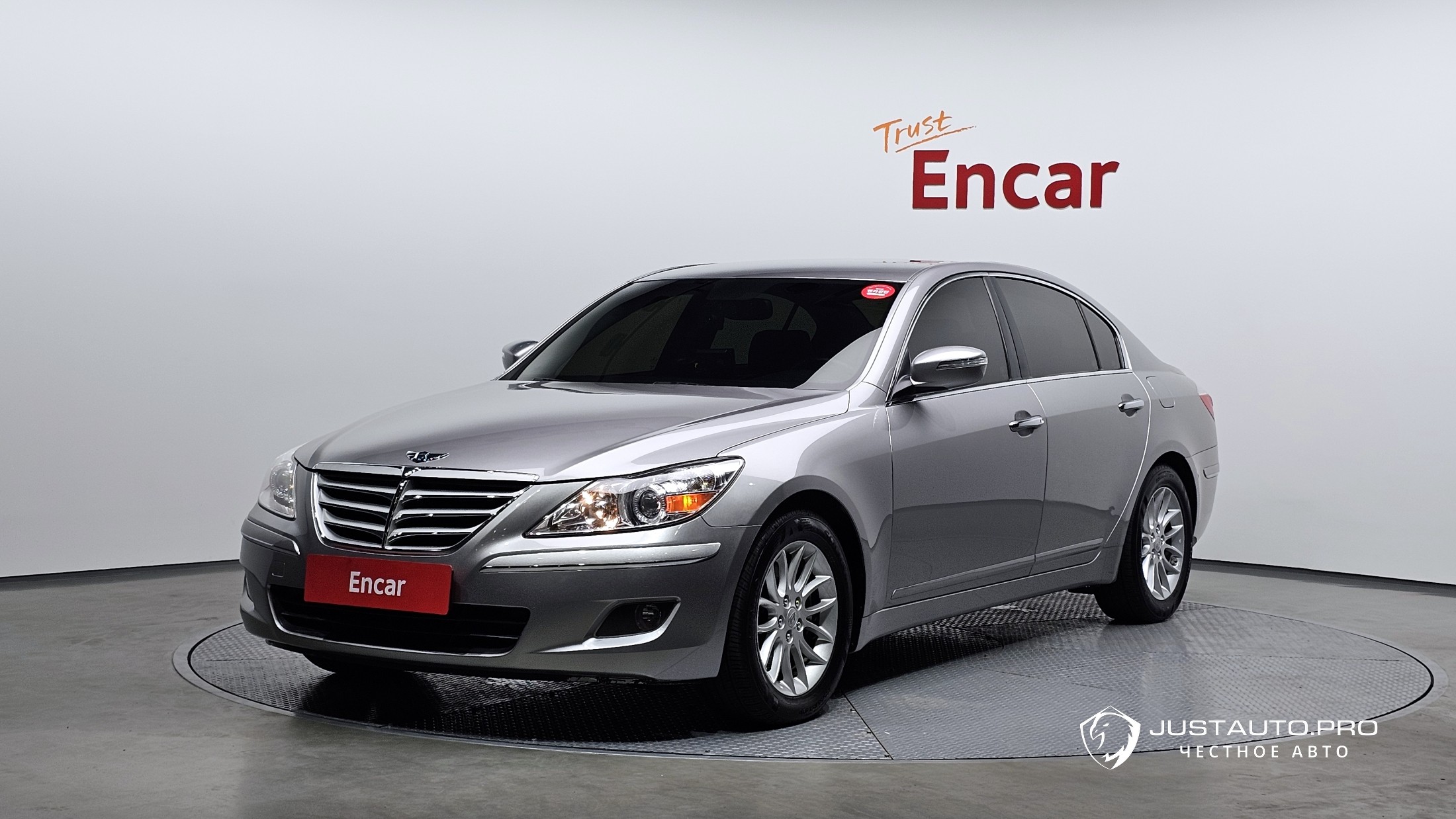 Автомобиль Hyundai Genesis