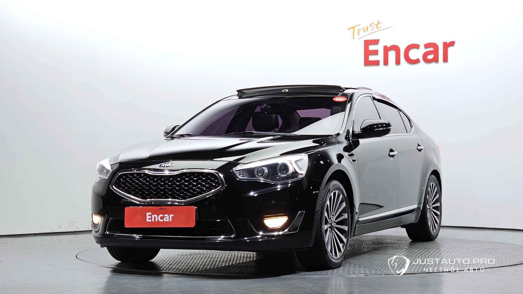 Автомобиль Kia K7