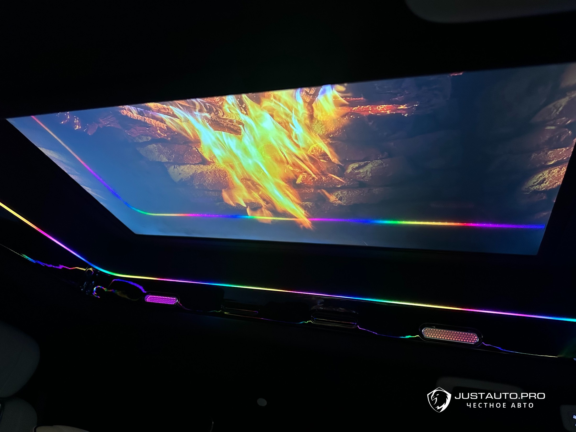 Автомобиль Kia Canival