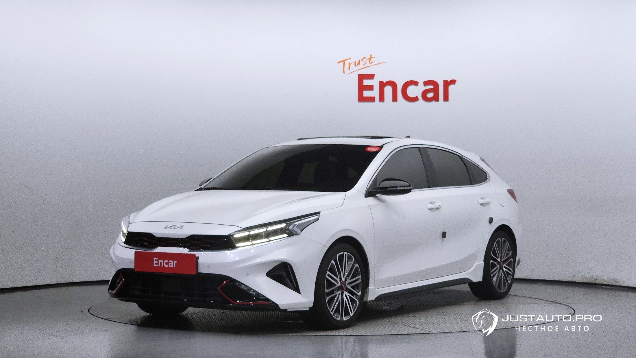 Автомобиль Kia K3