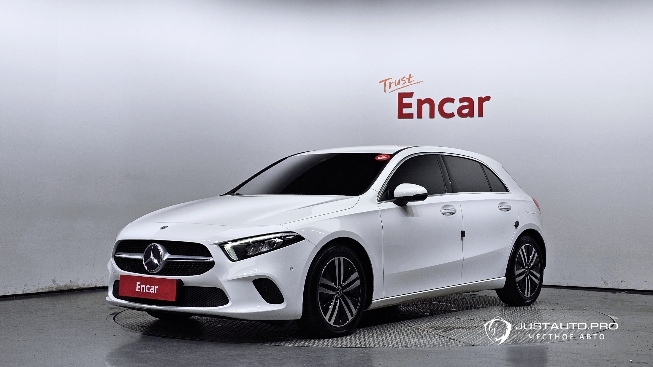 Автомобиль Mercedes-Benz A-Class