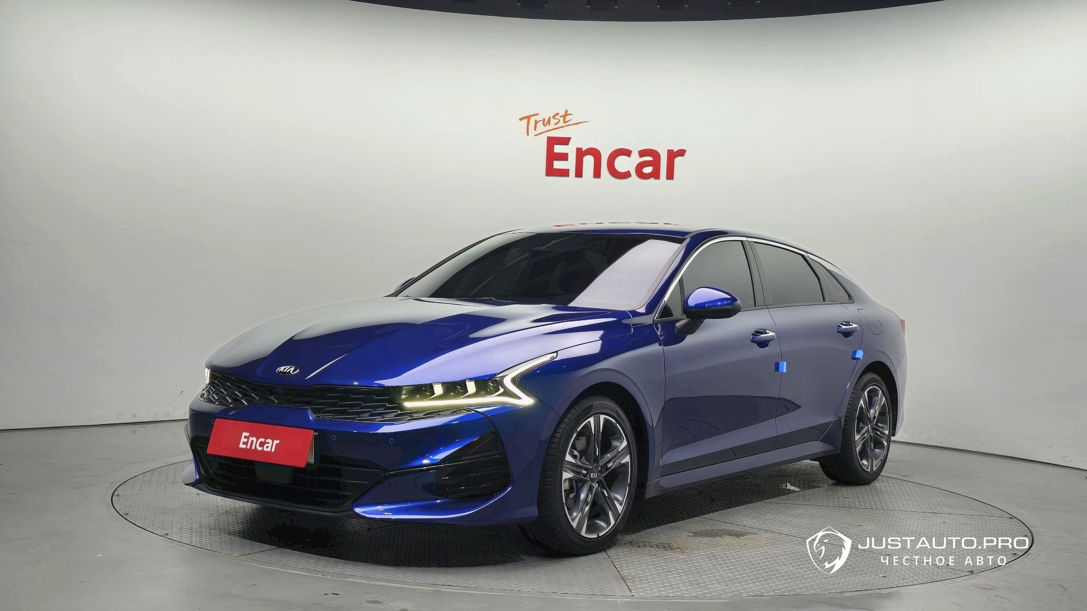 Автомобиль Kia K5