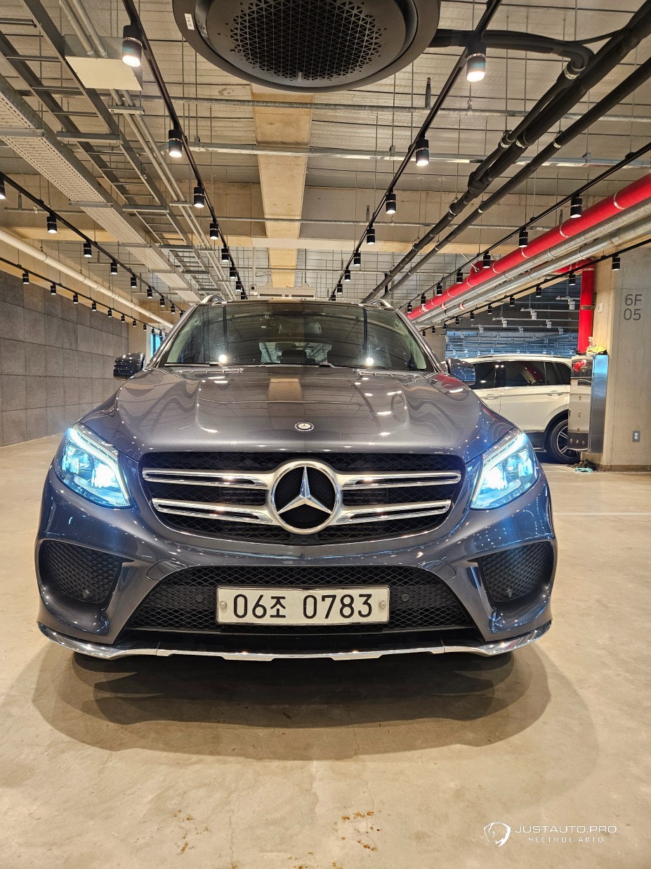 Автомобиль Mercedes-Benz GLE-Class