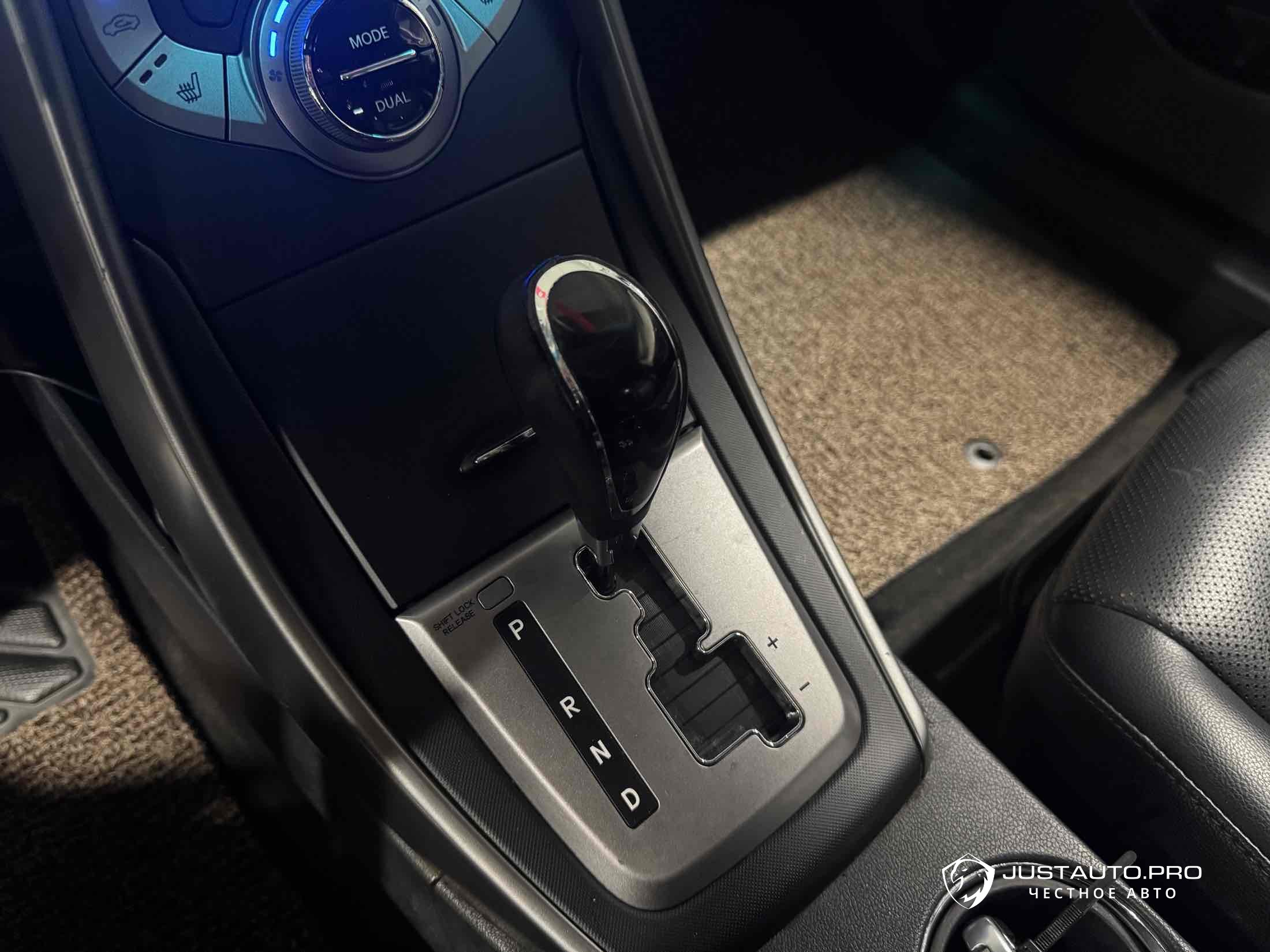 Автомобиль Hyundai AVANTE