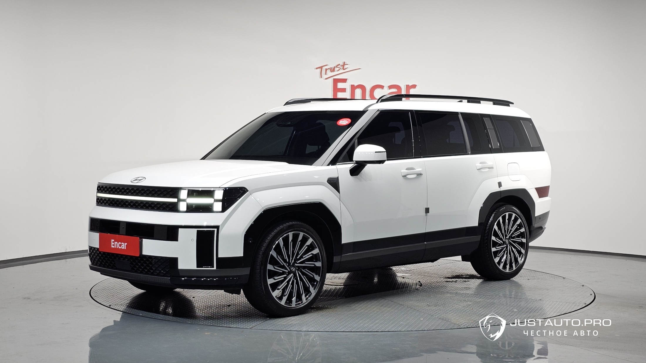 Автомобиль Hyundai Santafe