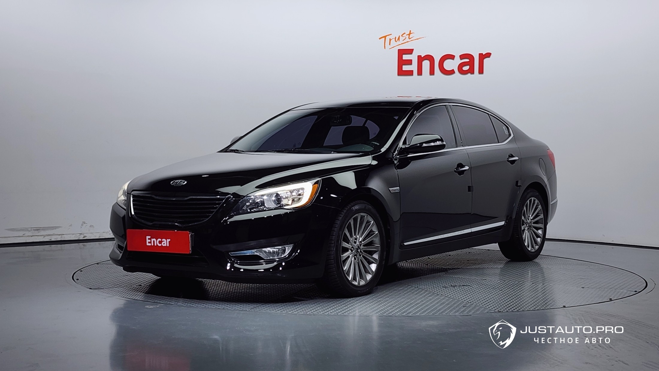 Автомобиль Kia K7