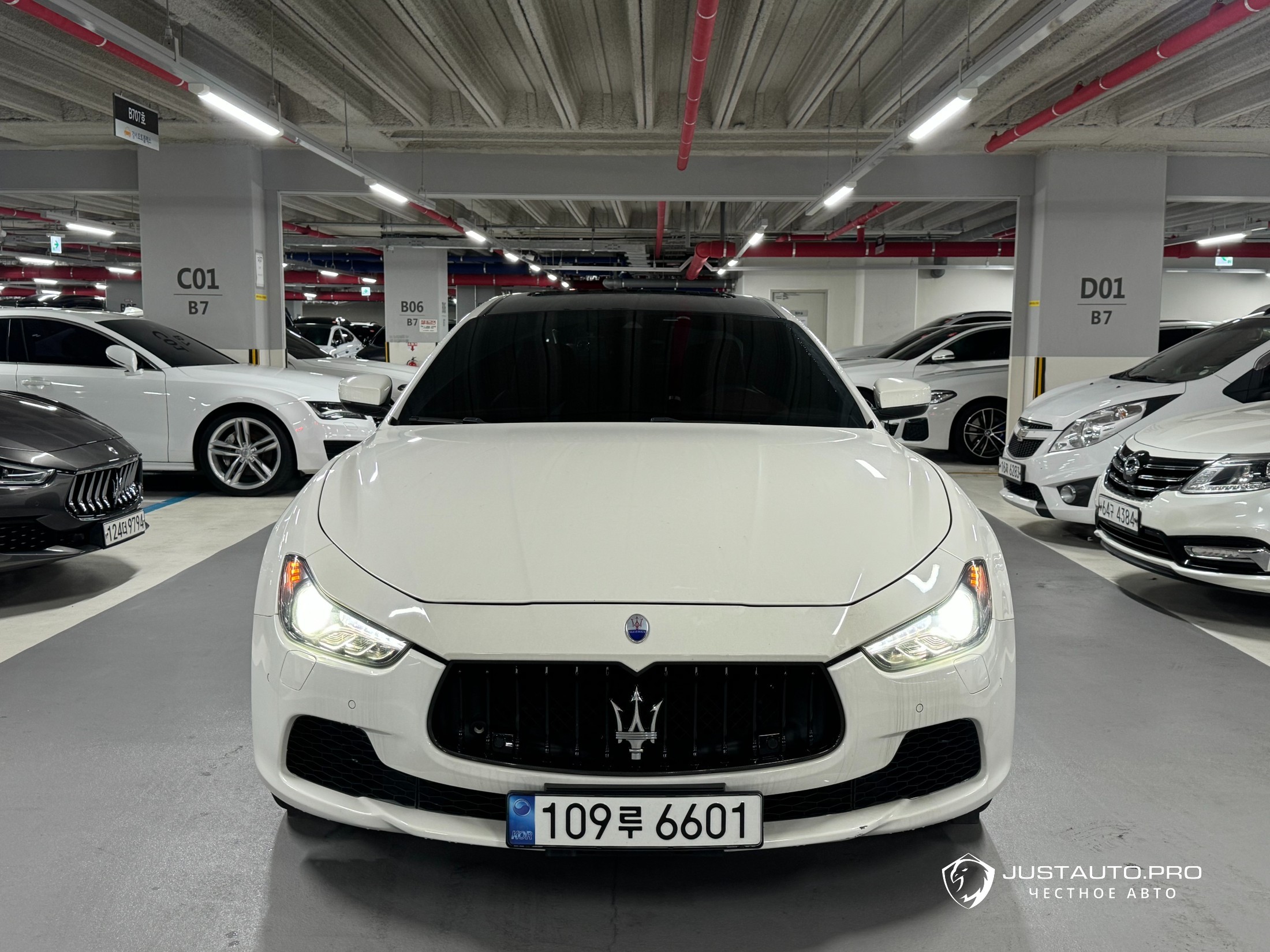Автомобиль Maserati Ghibli