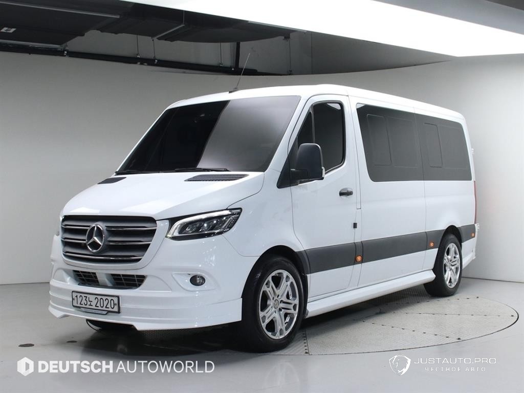 Автомобиль Mercedes-Benz Sprinter