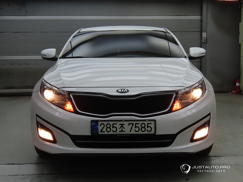 Автомобиль Kia K5