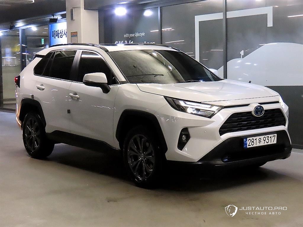 Автомобиль Toyota RAV4