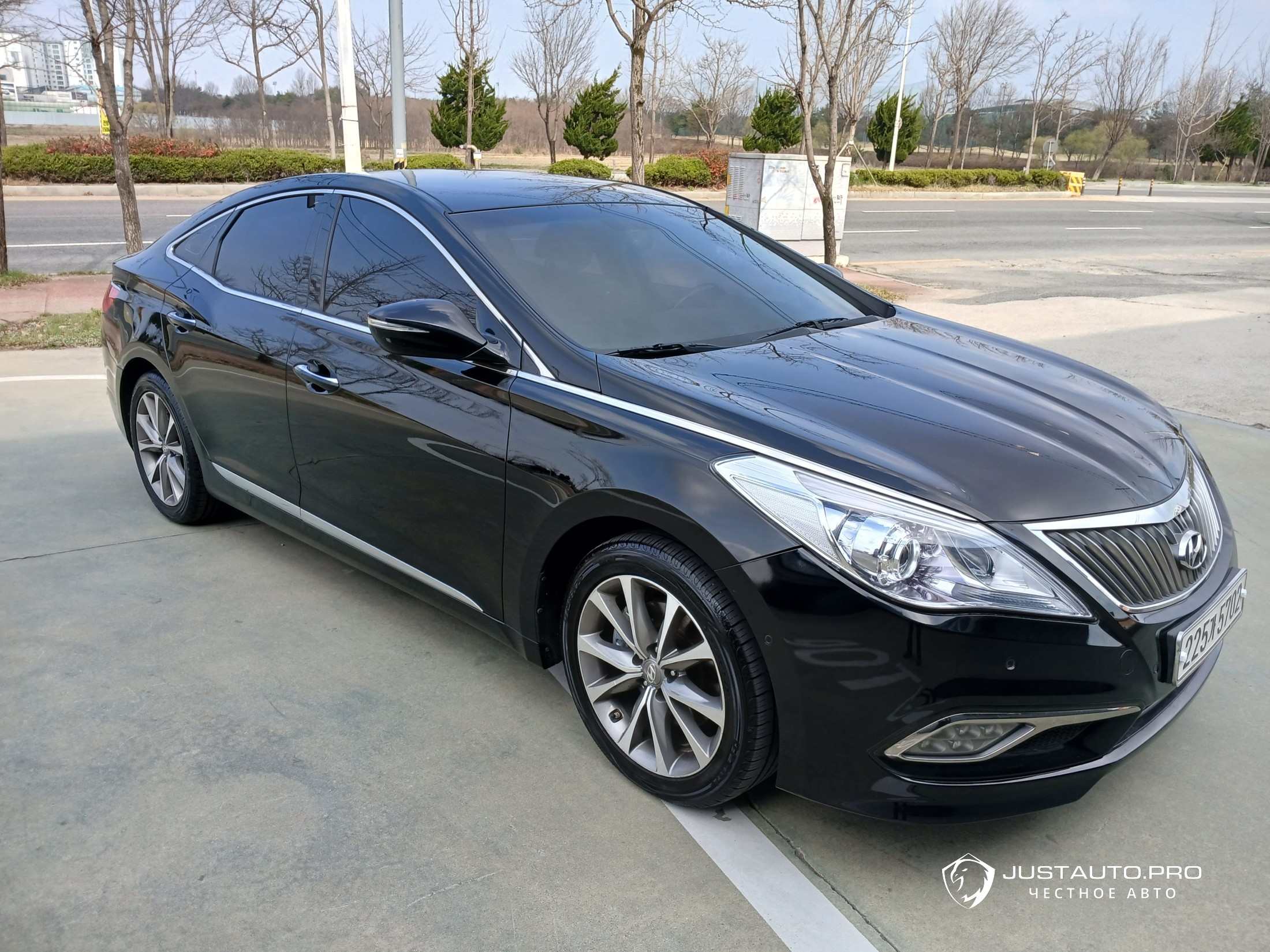 Автомобиль Hyundai Grandeur