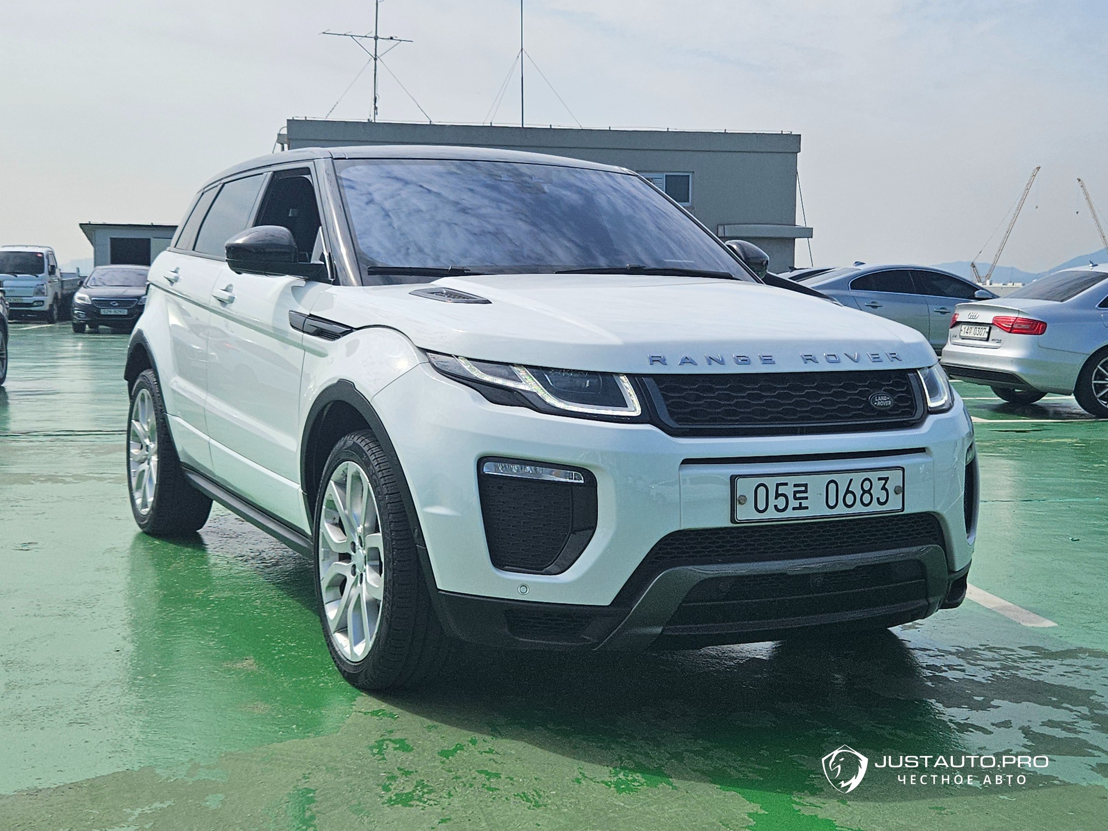 Автомобиль Land Rover Range Rover Evoque