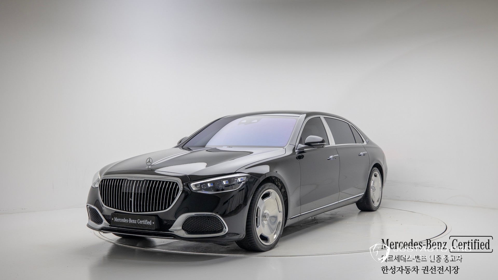 Автомобиль Mercedes-Benz S-Class