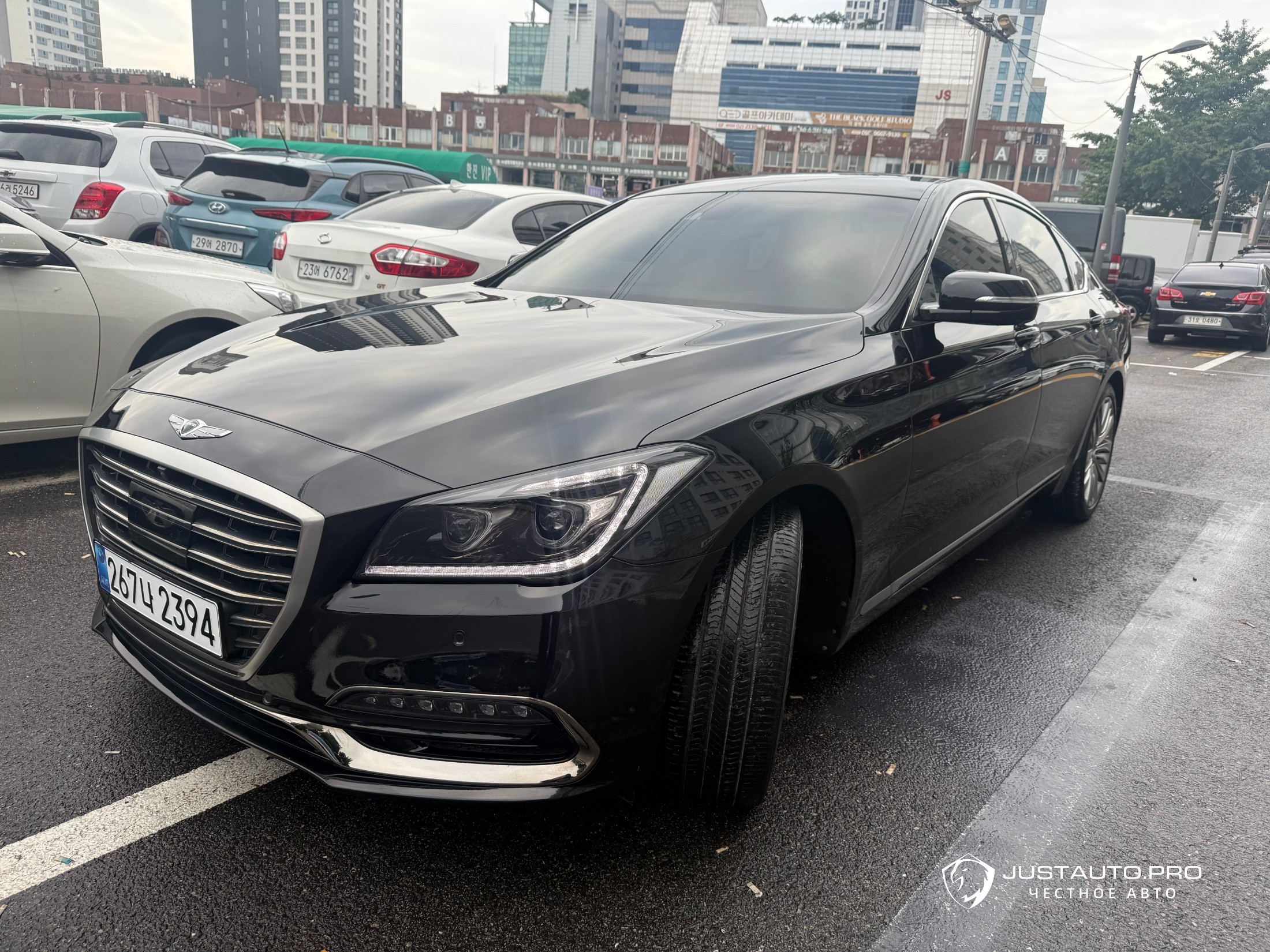 Автомобиль Genesis G80