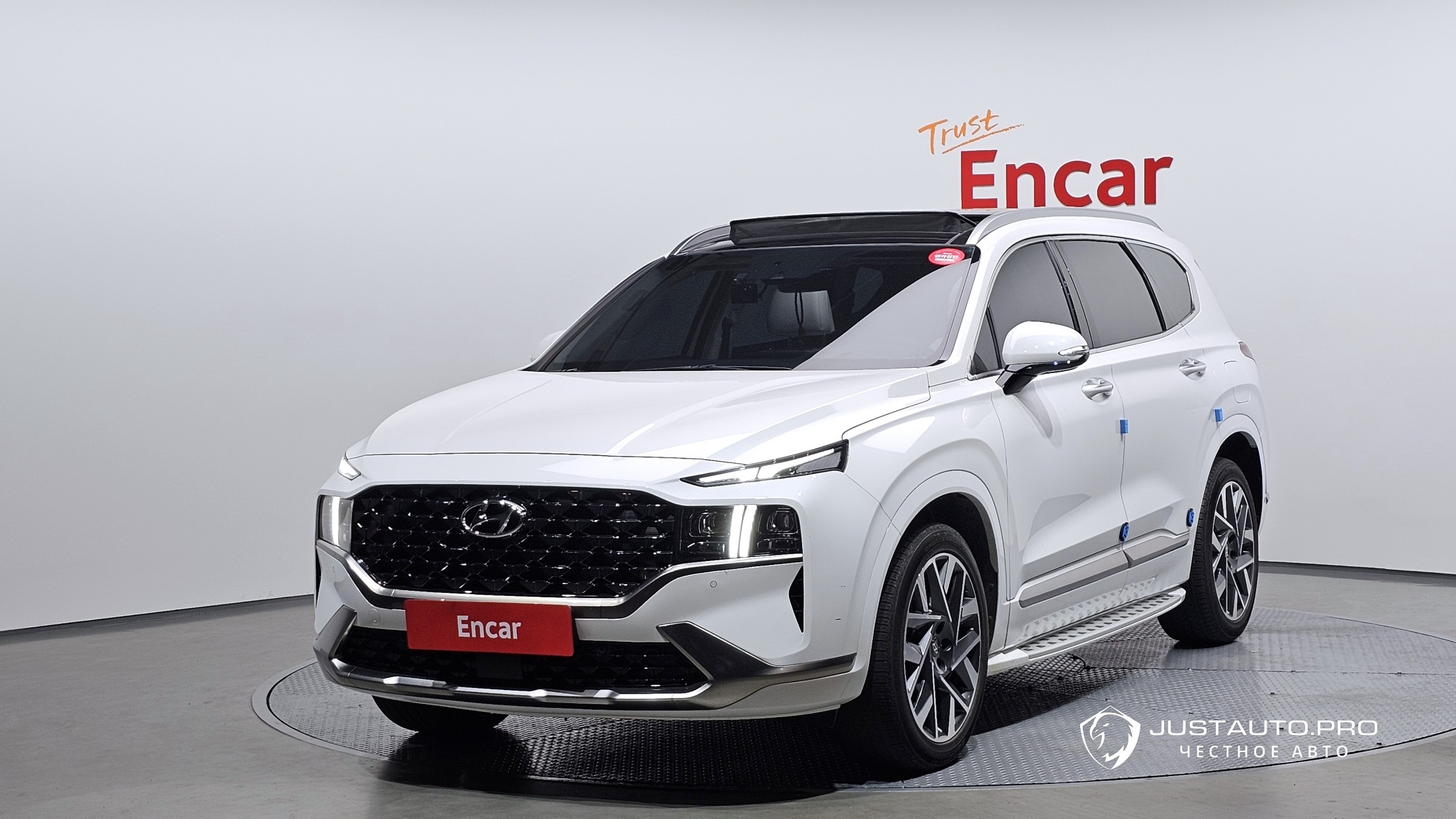 Автомобиль Hyundai Santafe