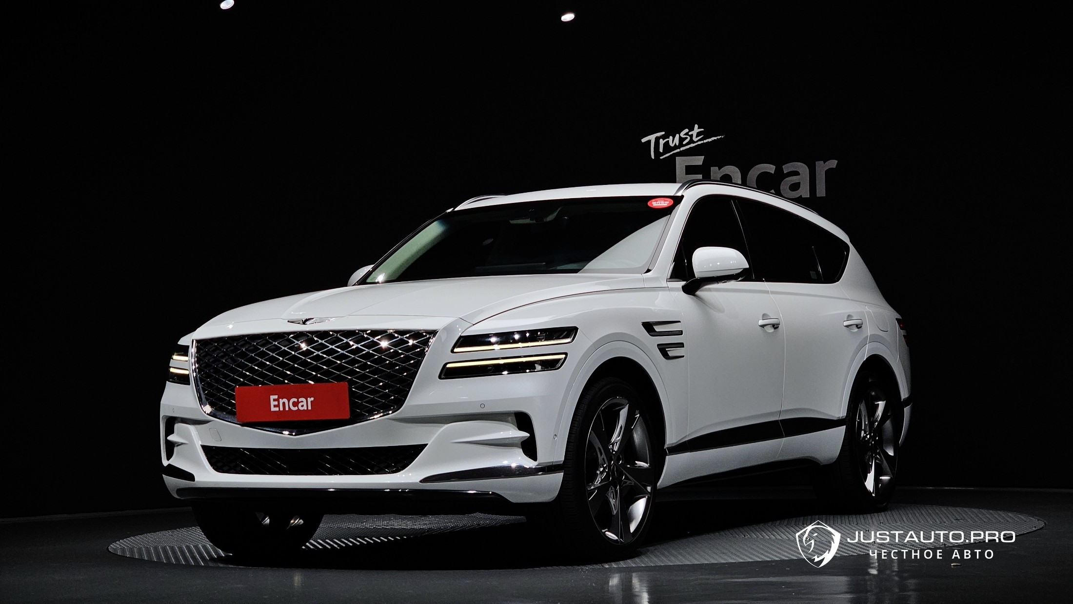 Автомобиль Genesis GV80
